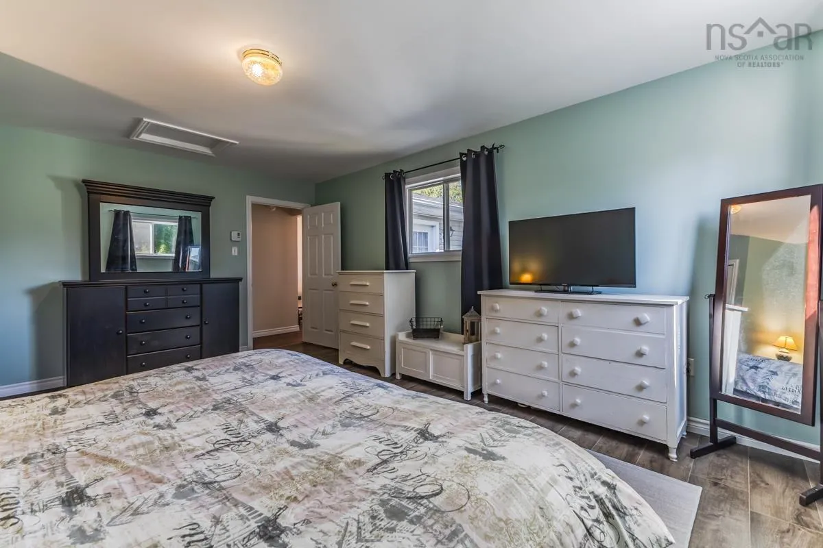 14 Clover Dr, Bible Hill, NS B2N 5P3, 5 Bedrooms Bedrooms, ,Residential Income,For Sale,Clover Dr,202523373