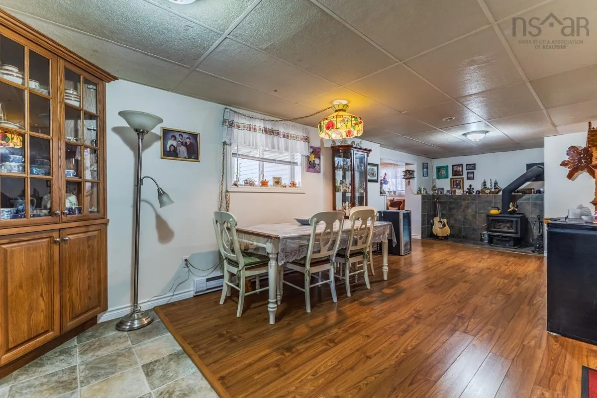 14 Clover Dr, Bible Hill, NS B2N 5P3, 5 Bedrooms Bedrooms, ,Residential Income,For Sale,Clover Dr,202523373