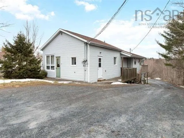 66 Maple Avenue, Lunenburg Ns B0j 2c0, 6 Bedrooms Bedrooms, ,Residential Income,For Sale,Maple,202508811