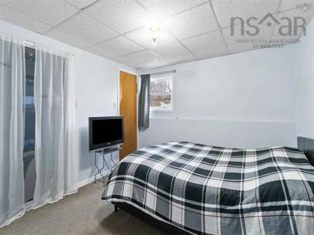 66 Maple Avenue, Lunenburg Ns B0j 2c0, 6 Bedrooms Bedrooms, ,Residential Income,For Sale,Maple,202508811