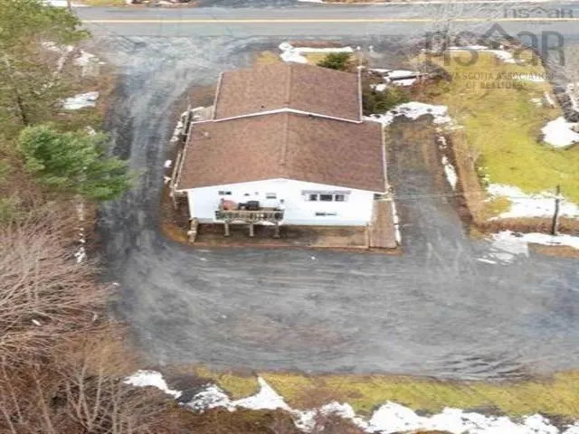 66 Maple Avenue, Lunenburg Ns B0j 2c0, 6 Bedrooms Bedrooms, ,Residential Income,For Sale,Maple,202508811