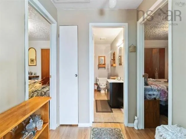 66 Maple Avenue, Lunenburg Ns B0j 2c0, 6 Bedrooms Bedrooms, ,Residential Income,For Sale,Maple,202508811