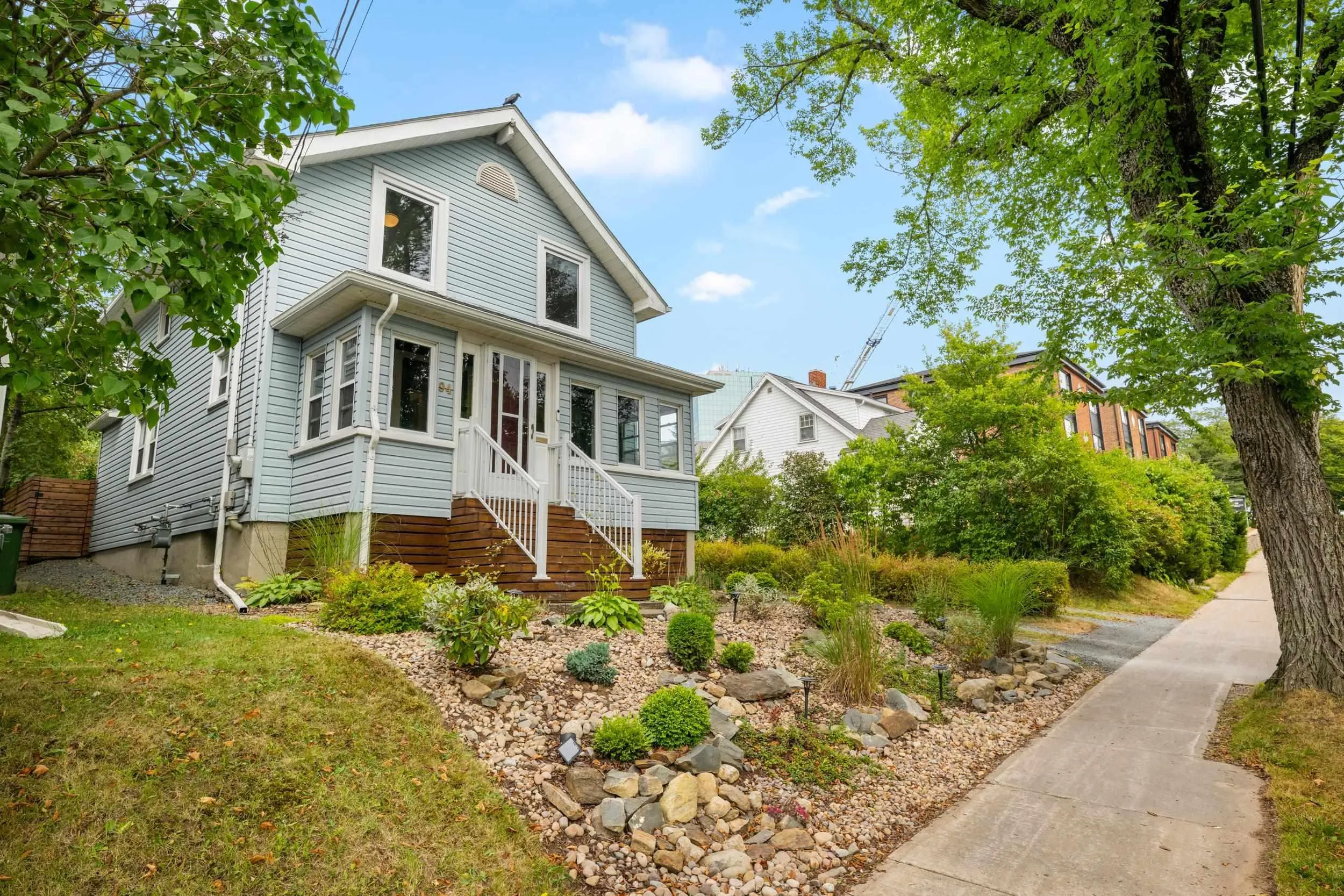 94 Windmill Road, Dartmouth, NS B3A 1C7, 3 Bedrooms Bedrooms, ,1 BathroomBathrooms,Residential,For Sale,Windmill,202521305