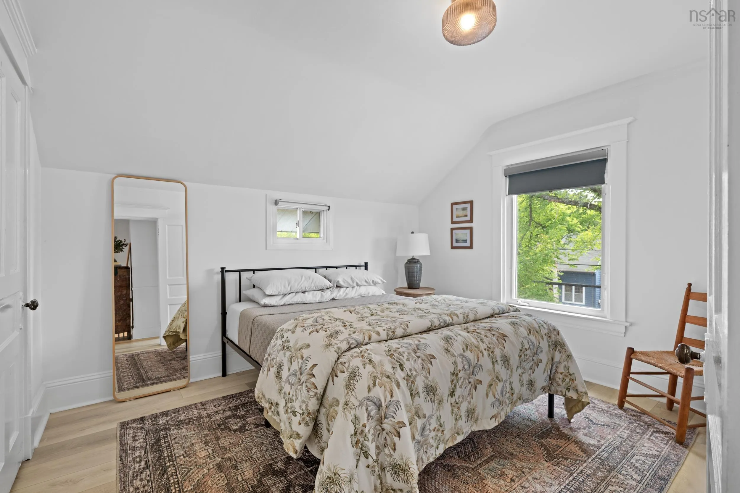 94 Windmill Road, Dartmouth, NS B3A 1C7, 3 Bedrooms Bedrooms, ,1 BathroomBathrooms,Residential,For Sale,Windmill,202521305