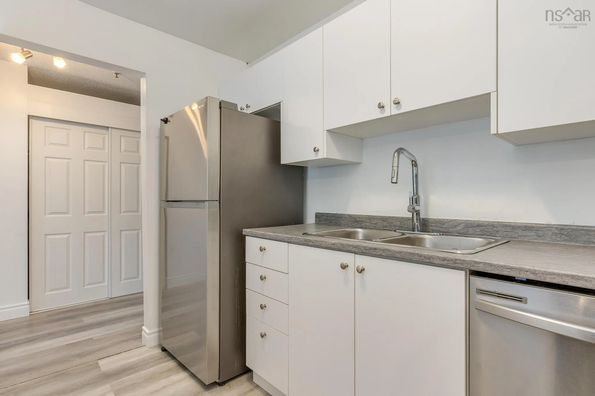 103-31 River Lane, Bedford, NS B4A 3Y7, 2 Bedrooms Bedrooms, ,1 BathroomBathrooms,Residential,For Sale,River,202521423