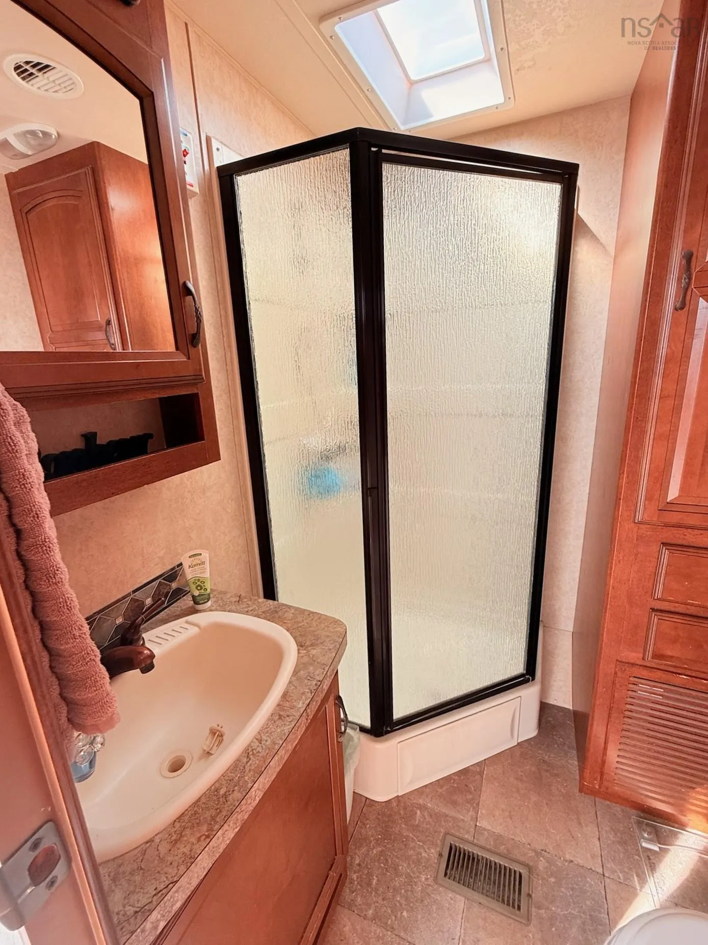 Shore Road, Lower Lardoise, NS B0E 1W0, 1 Bedroom Bedrooms, ,1 BathroomBathrooms,Residential,For Sale,Shore,202520711