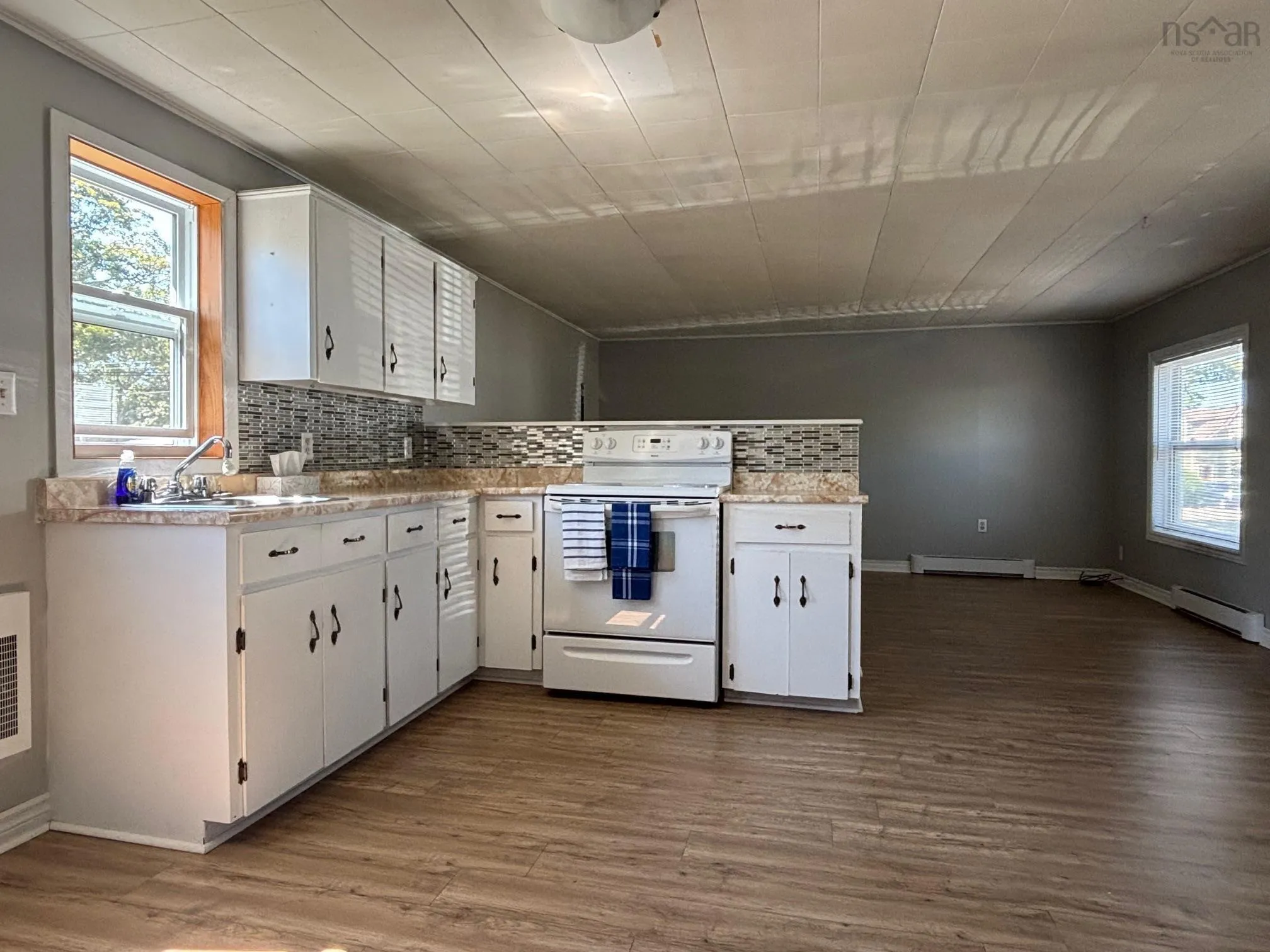 1-3190 Highway 1, Port Maitland, NS B5A 5T3, 5 Bedrooms Bedrooms, ,2 BathroomsBathrooms,Residential,For Sale,Highway 1,202511092