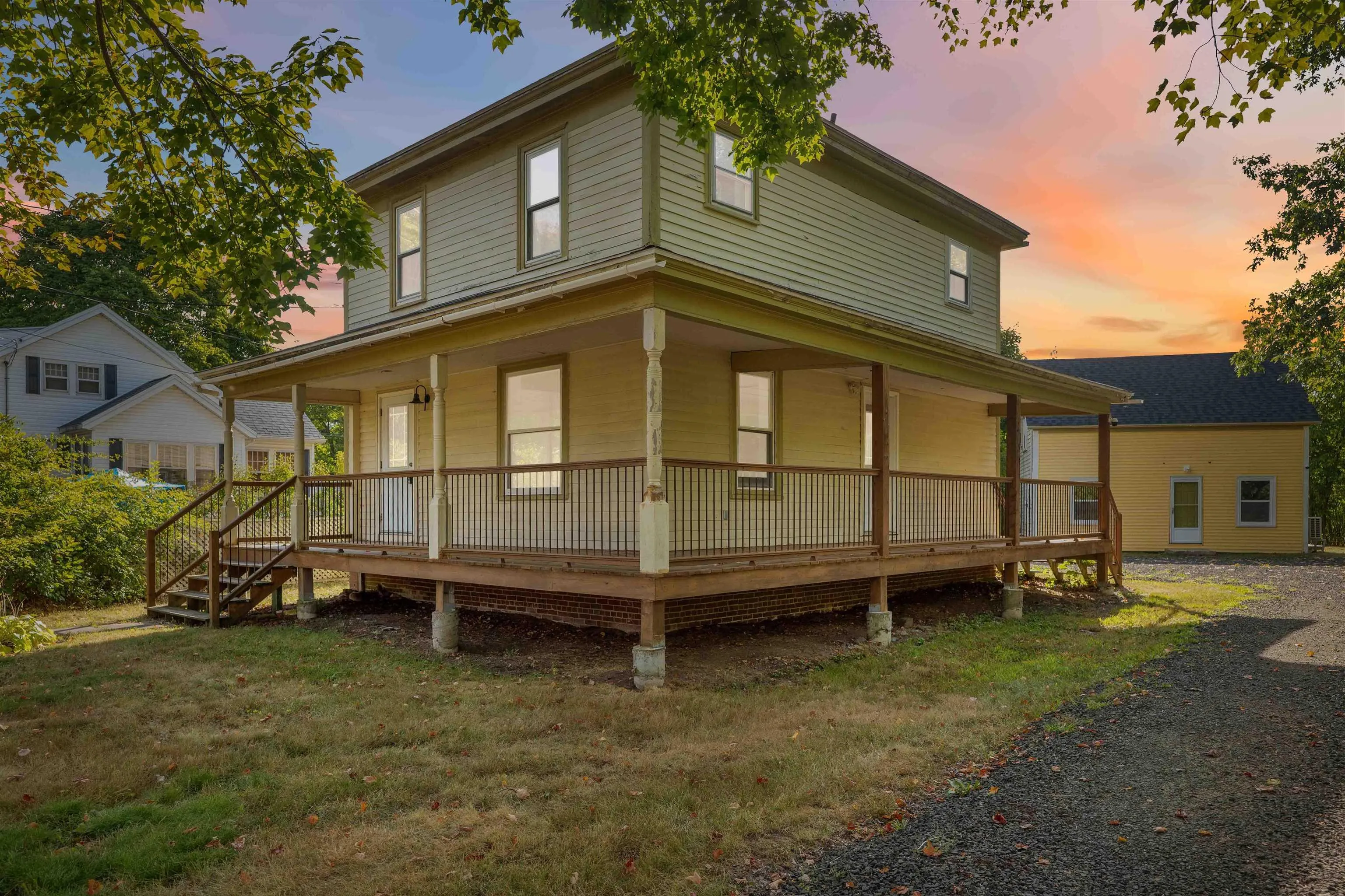 22 George Street, Middleton, NS B0S 1P0, 5 Bedrooms Bedrooms, ,Residential Income,For Sale,Street,202523144