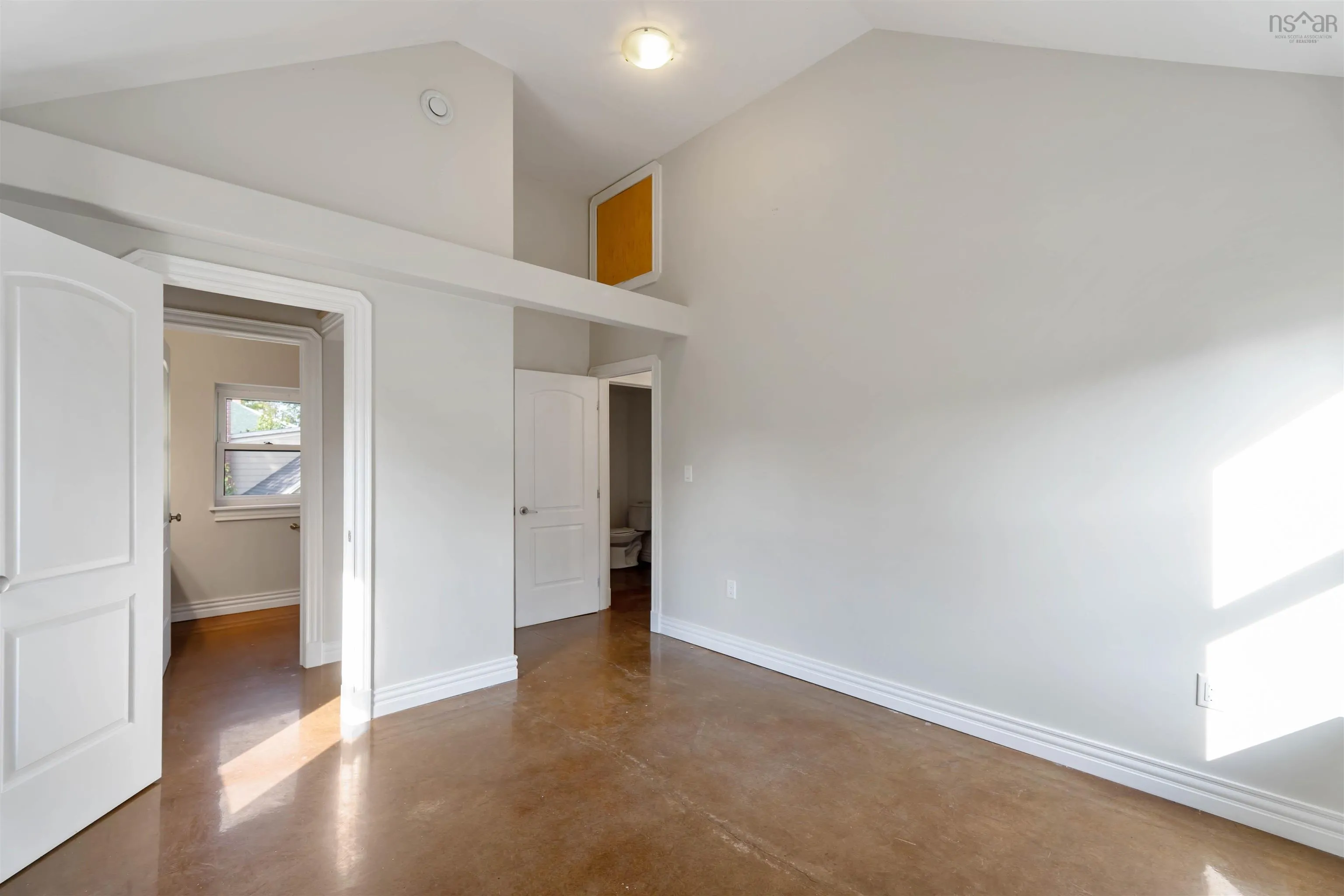 22 George Street, Middleton, NS B0S 1P0, 5 Bedrooms Bedrooms, ,Residential Income,For Sale,Street,202523144