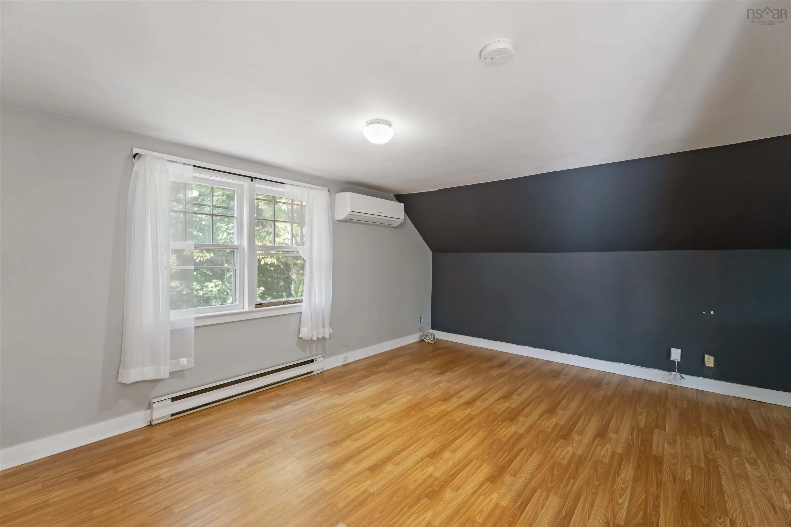 22 George Street, Middleton, NS B0S 1P0, 5 Bedrooms Bedrooms, ,Residential Income,For Sale,Street,202523144