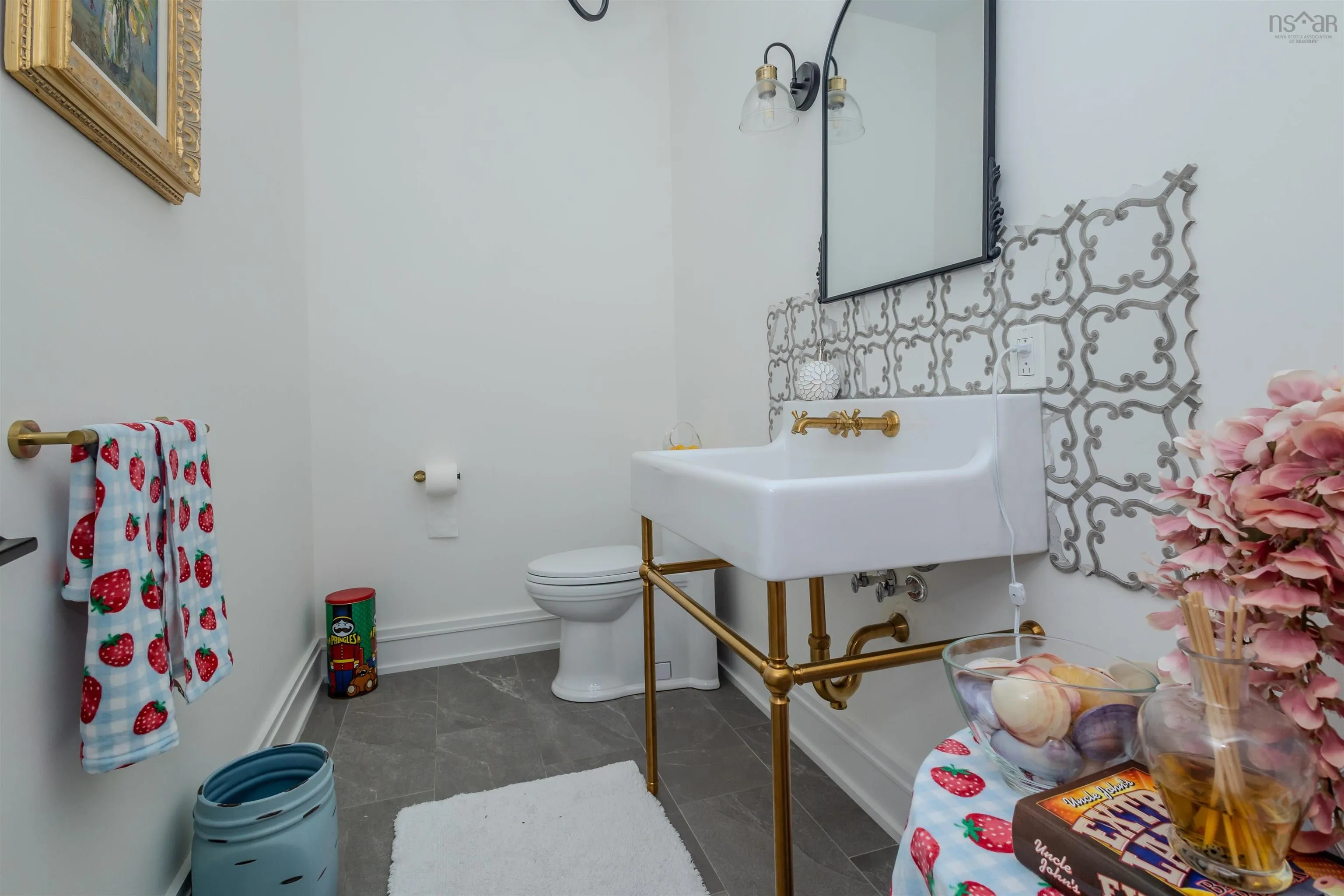 377 Shieling Drive, Marion Bridge, NS B1K 0B3, 3 Bedrooms Bedrooms, ,4 BathroomsBathrooms,Residential,For Sale,Shieling,202520492