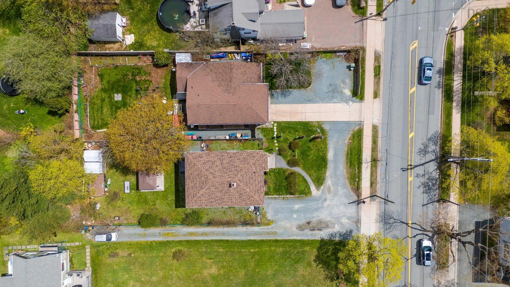 172 & 174 Victoria Road, Dartmouth, NS B3A 1V9, ,Residential Income,For Sale,Victoria,202511286