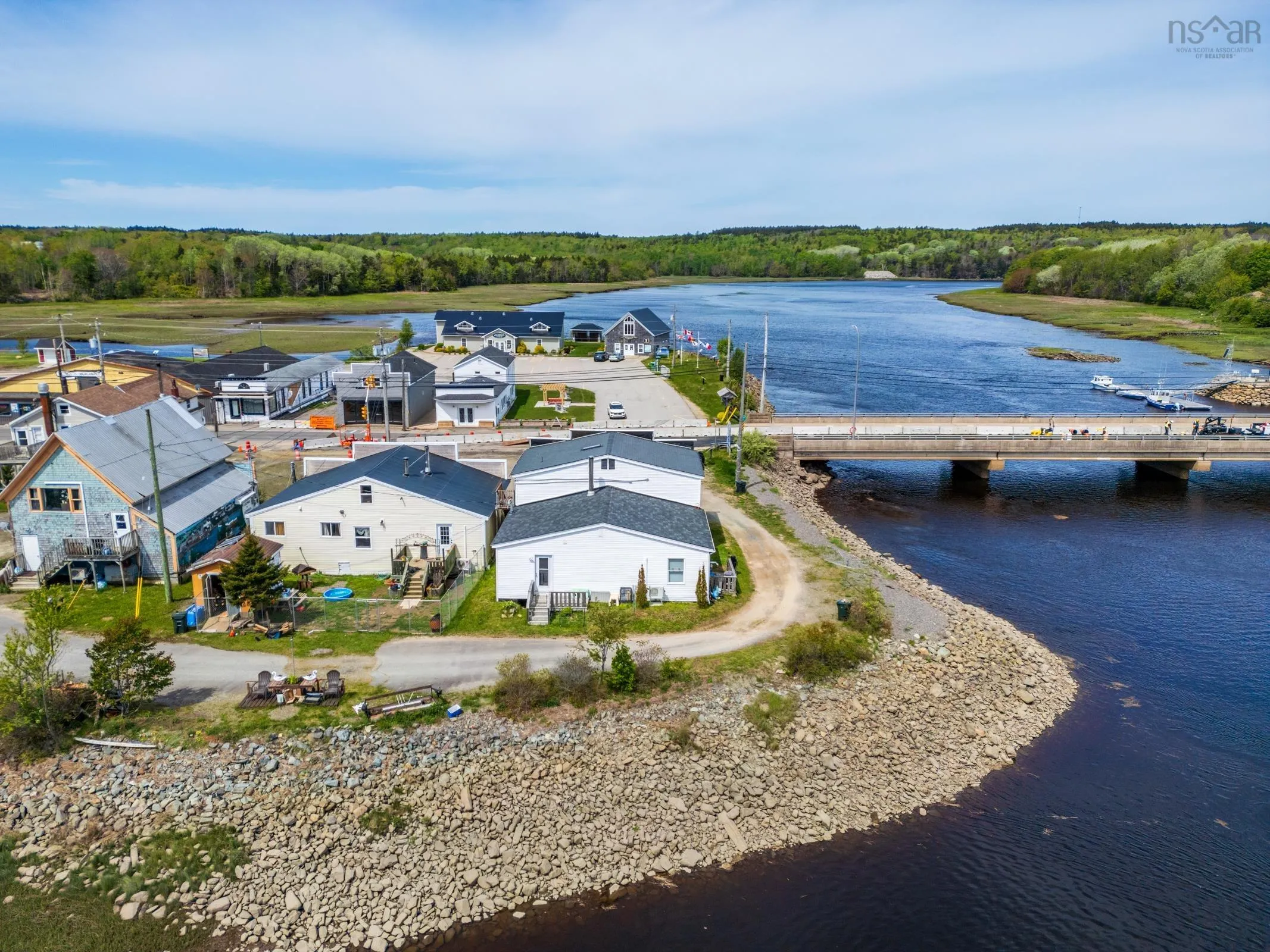 4574 Highway 1, Weymouth, NS B0W 3T0, 5 Bedrooms Bedrooms, ,Residential Income,For Sale,Highway 1,202513316