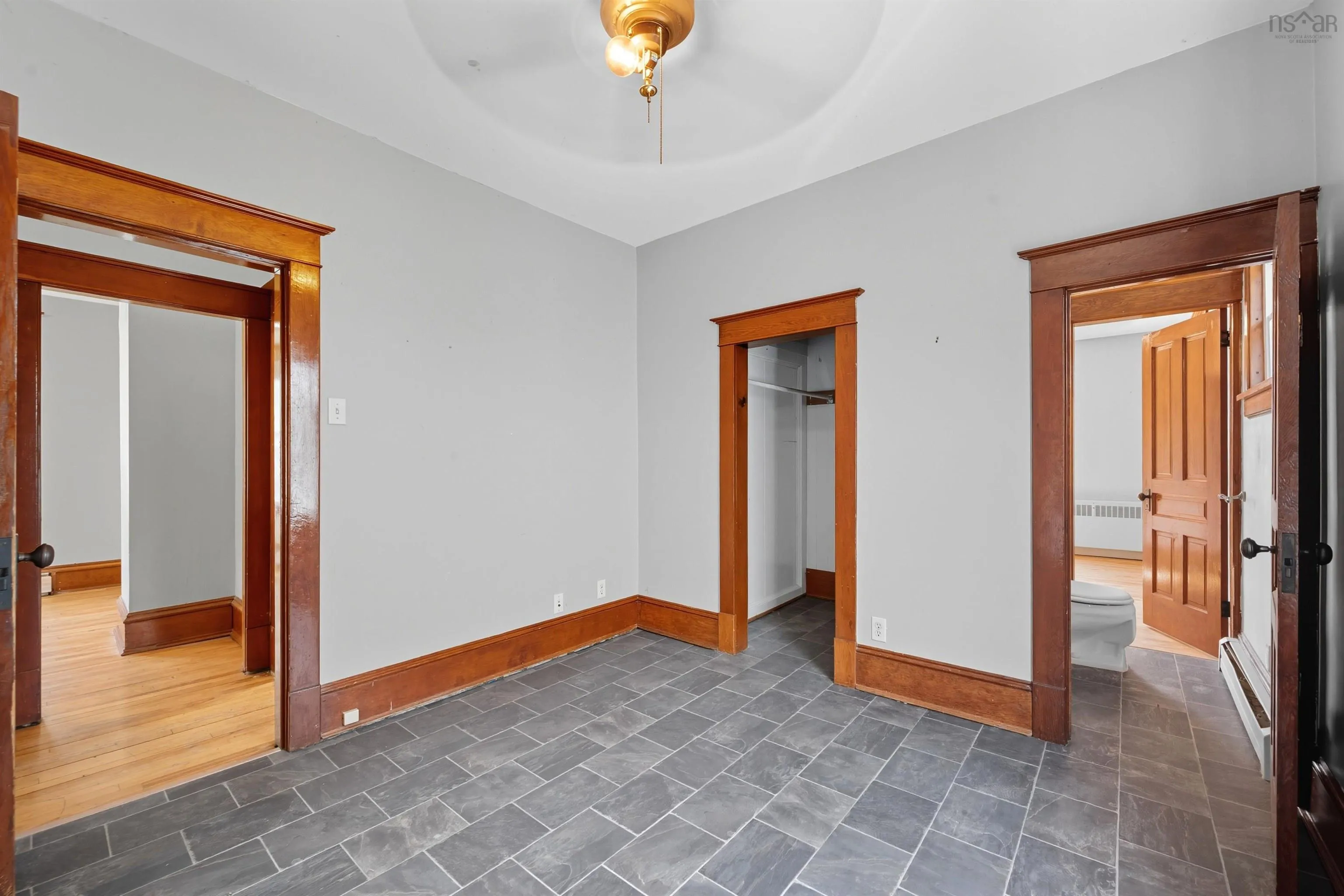 5644 Macara Street, Halifax, NS B3K 1W2, 3 Bedrooms Bedrooms, ,2 BathroomsBathrooms,Residential,For Sale,Macara,202522866