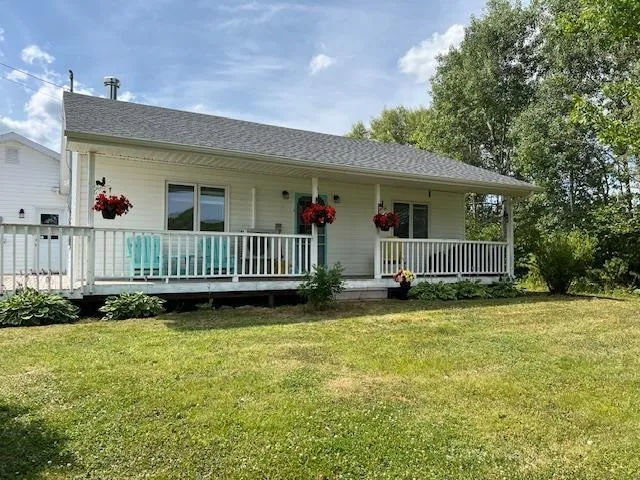 1064 Highway 2, Hilden, NS B0N 1C0, ,Residential Income,For Sale,Highway 2,202519810