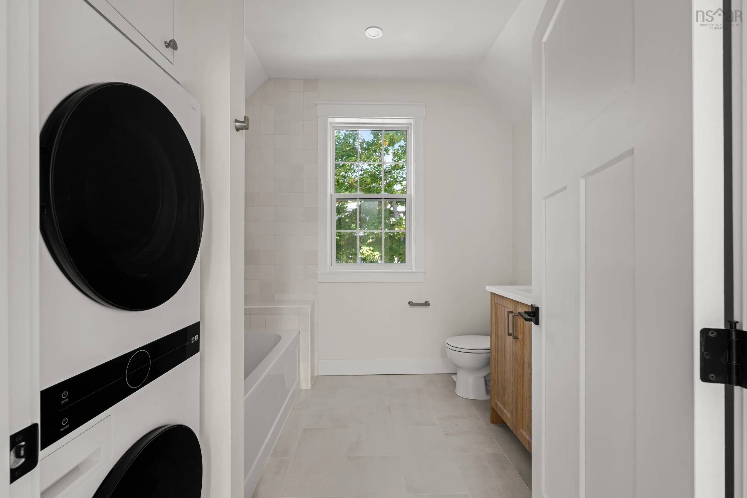 59 Union Street, Chester, NS B0J 1J0, 3 Bedrooms Bedrooms, ,3 BathroomsBathrooms,Residential,For Sale,Union,202525517