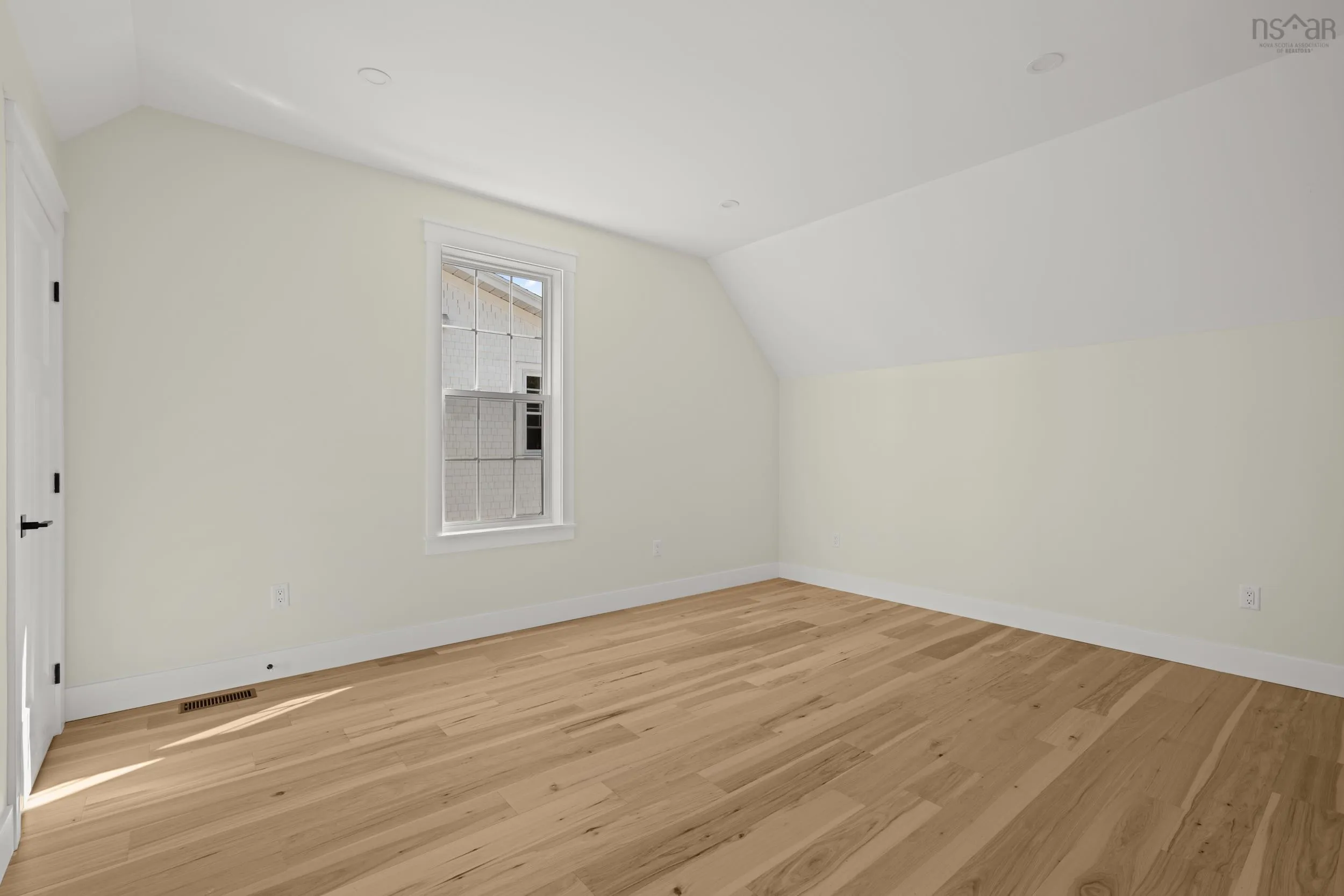 59 Union Street, Chester, NS B0J 1J0, 3 Bedrooms Bedrooms, ,3 BathroomsBathrooms,Residential,For Sale,Union,202525517