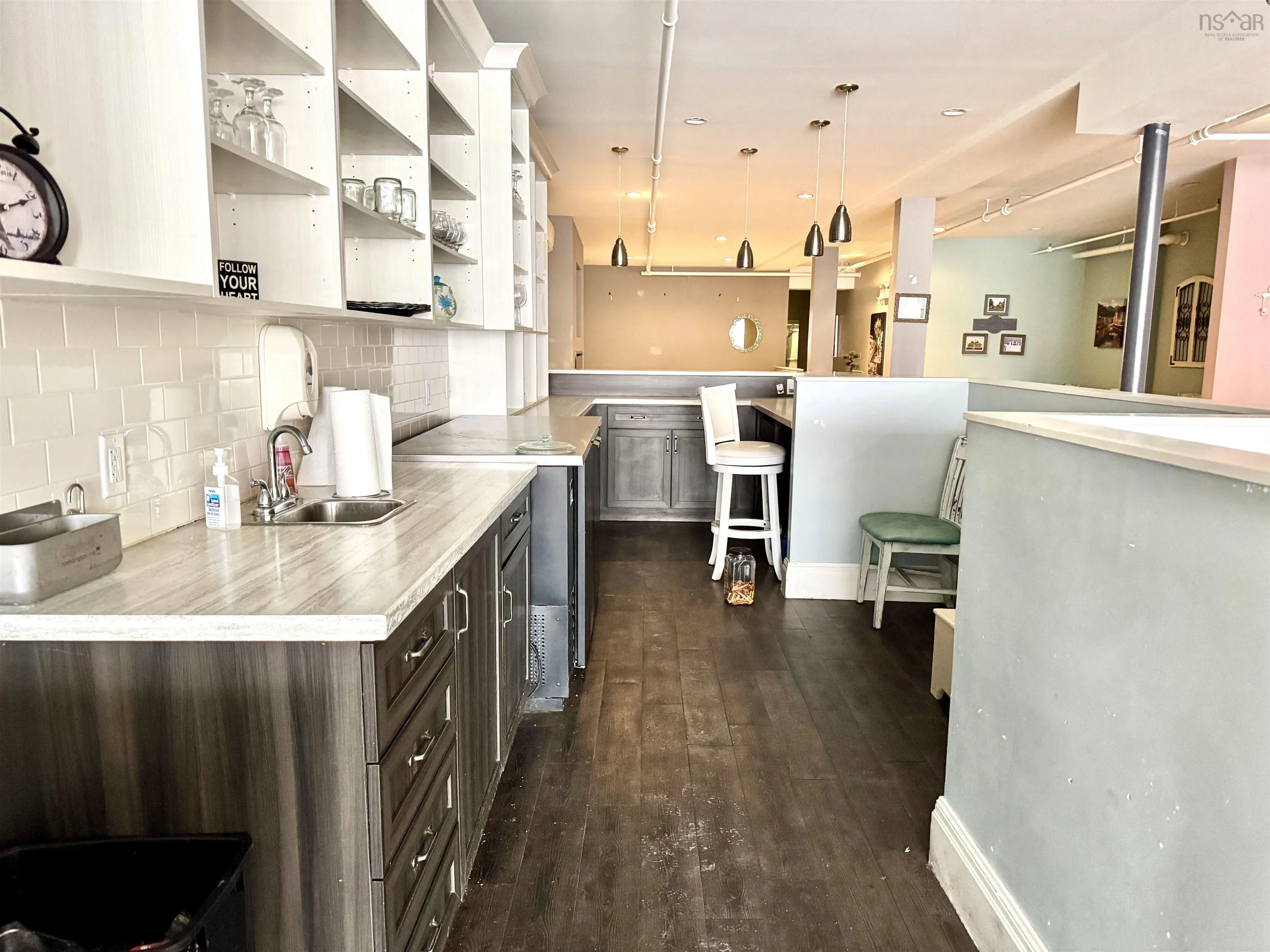 195 Commercial Street, Glace Bay Ns B1a 3b9, ,Commercial Sale,For Sale,Commercial,202507682