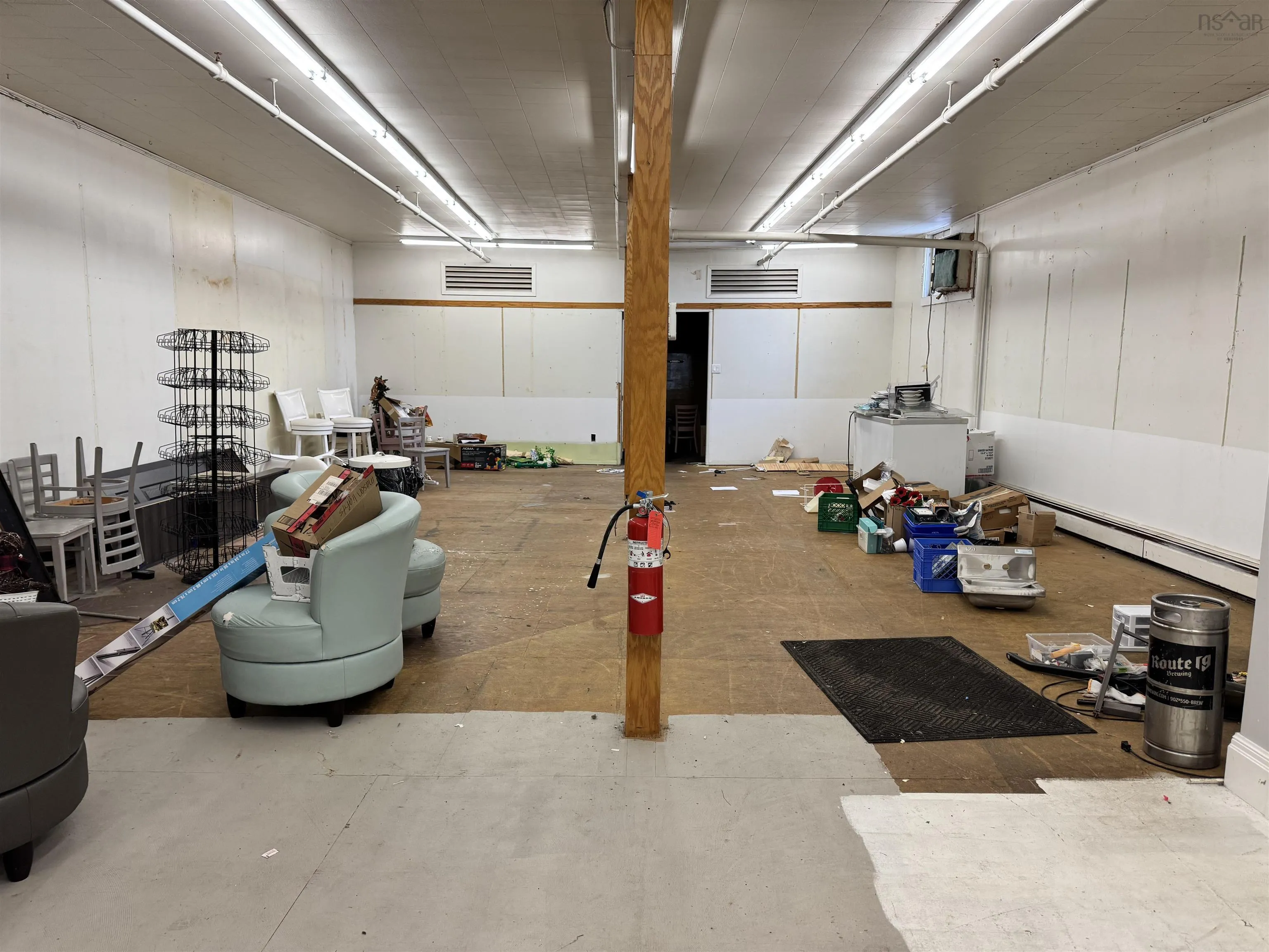195 Commercial Street, Glace Bay Ns B1a 3b9, ,Commercial Sale,For Sale,Commercial,202507682