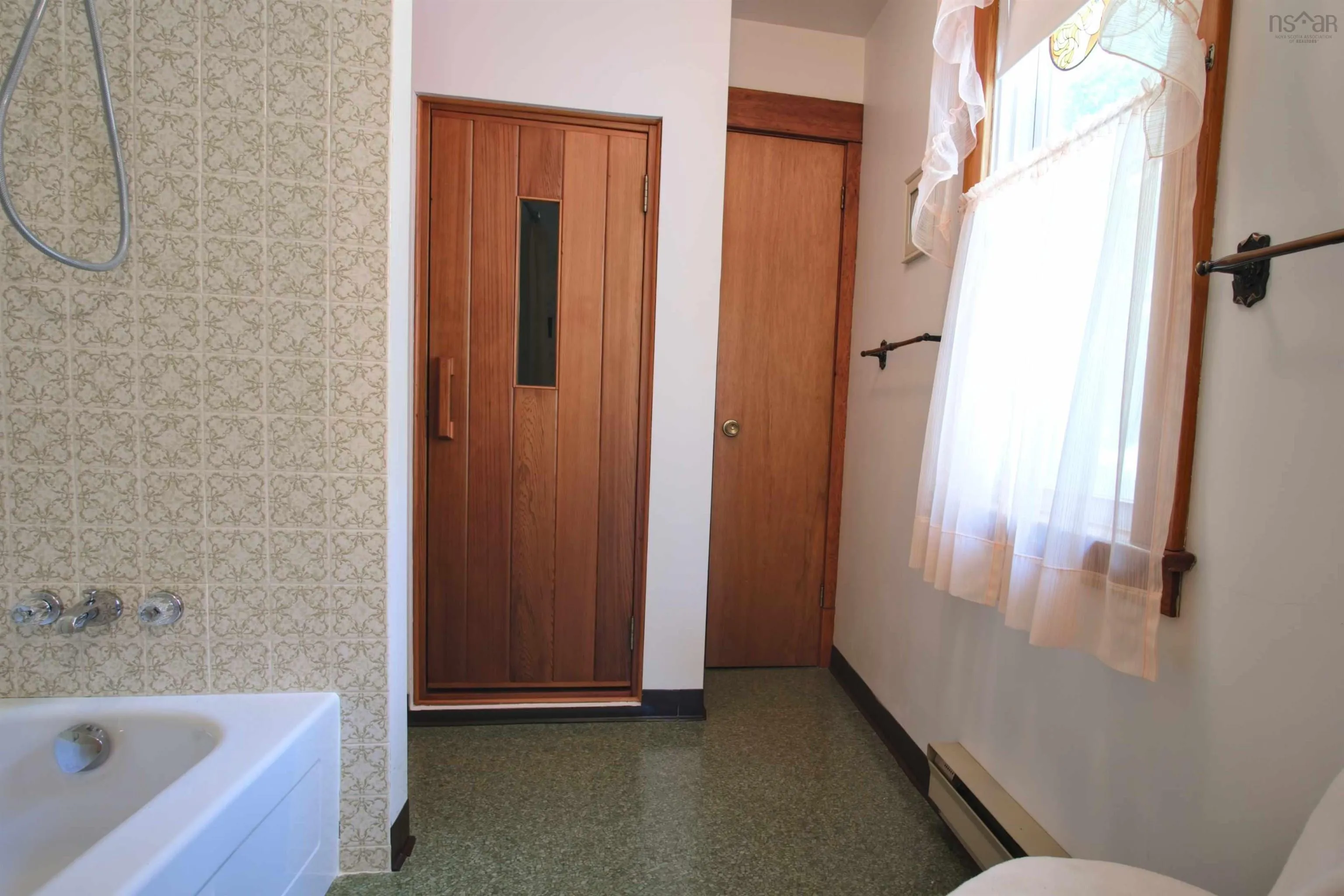 288 Main Street, Tatamagouche, NS B0K 1V0, 4 Bedrooms Bedrooms, ,2 BathroomsBathrooms,Residential,For Sale,Main,202515415