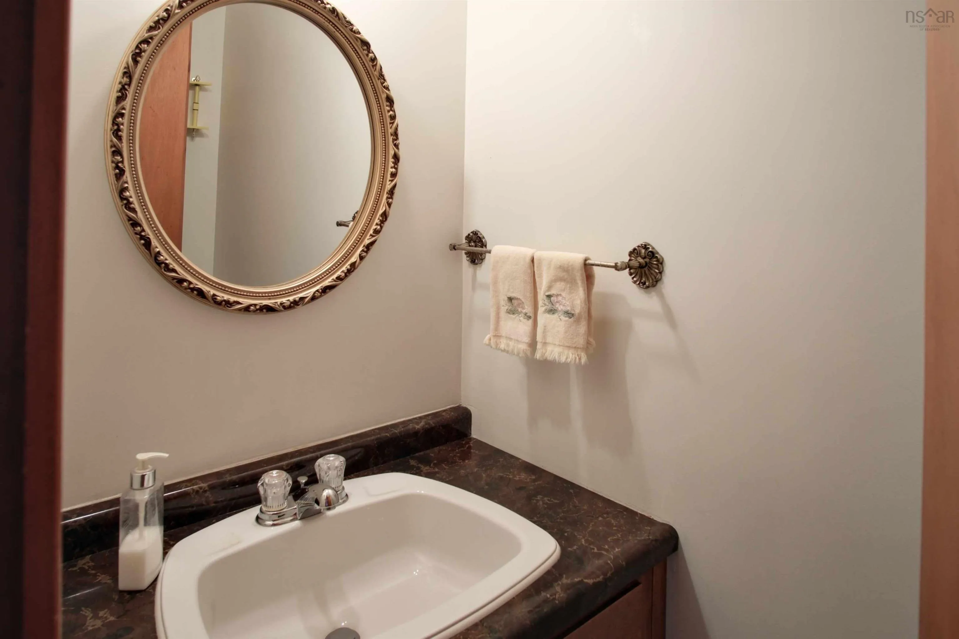 288 Main Street, Tatamagouche, NS B0K 1V0, 4 Bedrooms Bedrooms, ,2 BathroomsBathrooms,Residential,For Sale,Main,202515415