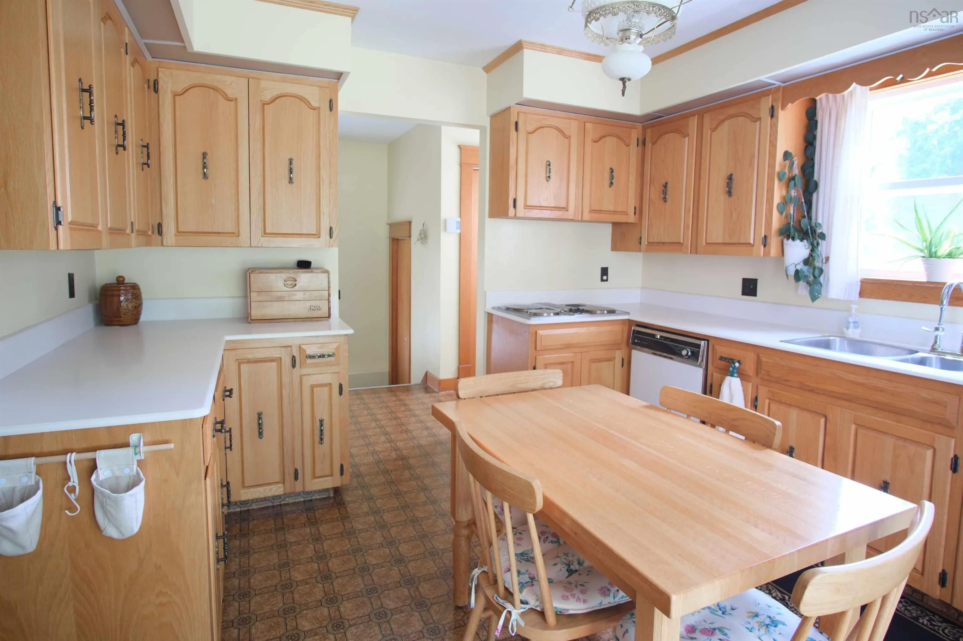 288 Main Street, Tatamagouche, NS B0K 1V0, 4 Bedrooms Bedrooms, ,2 BathroomsBathrooms,Residential,For Sale,Main,202515415