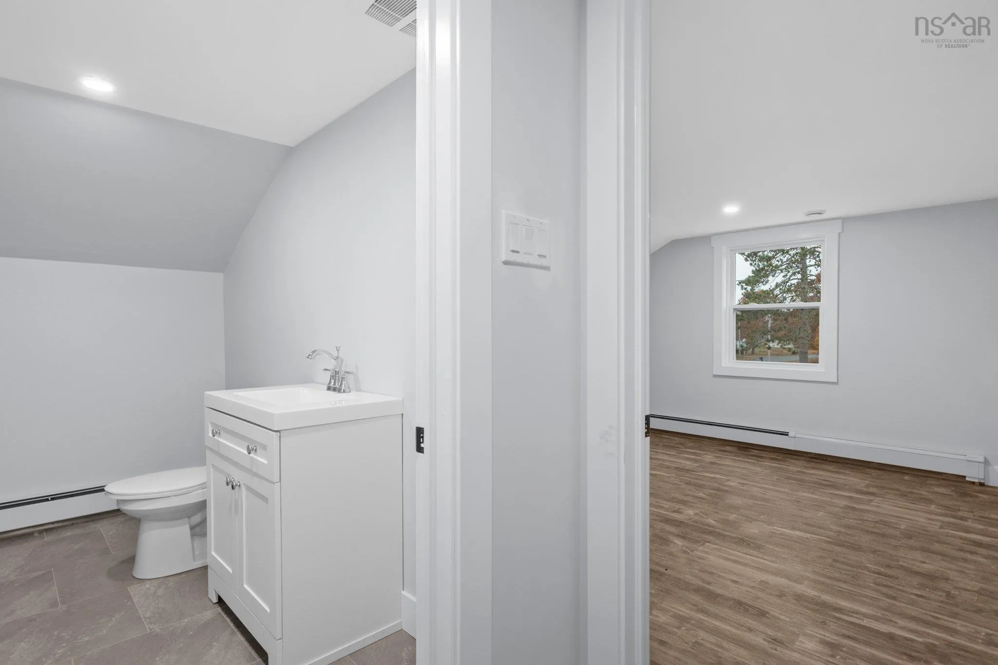 914 Maple Avenue, Aylesford Ns B0p 1c0, 5 Bedrooms Bedrooms, ,3 BathroomsBathrooms,Residential,For Sale,Maple,202509351