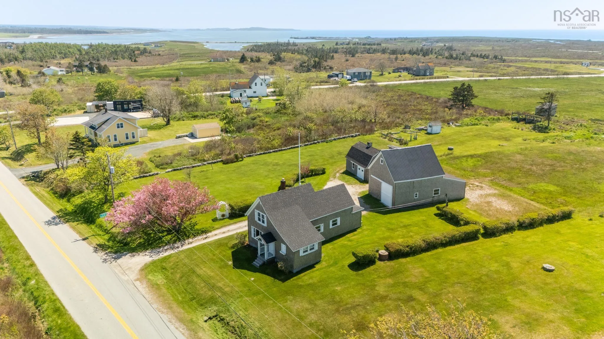 740 Pembroke Road, Pembroke, NS B5A 5H3, 4 Bedrooms Bedrooms, ,1 BathroomBathrooms,Residential,For Sale,Pembroke,202513609