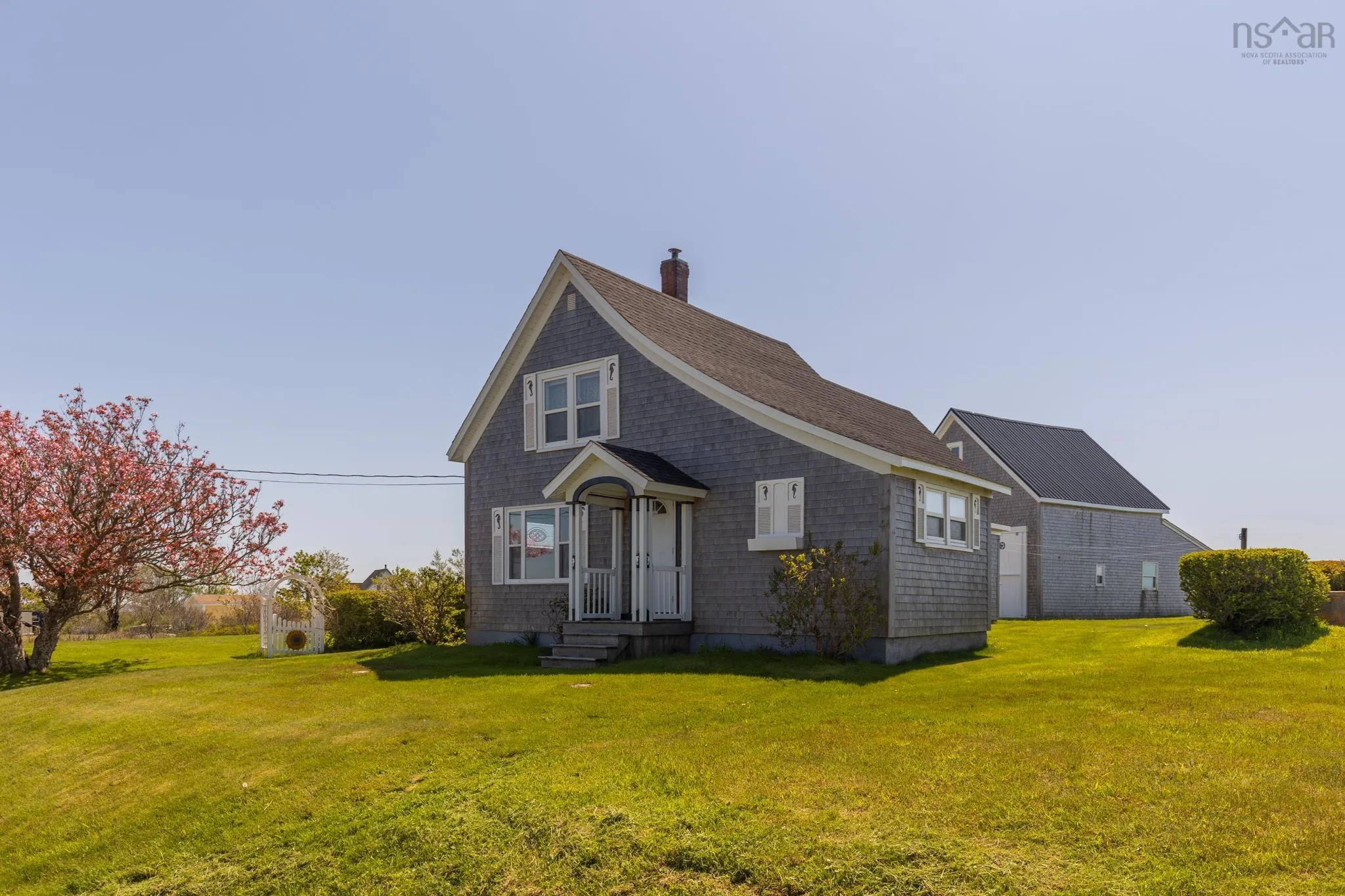 740 Pembroke Road, Pembroke, NS B5A 5H3, 4 Bedrooms Bedrooms, ,1 BathroomBathrooms,Residential,For Sale,Pembroke,202513609
