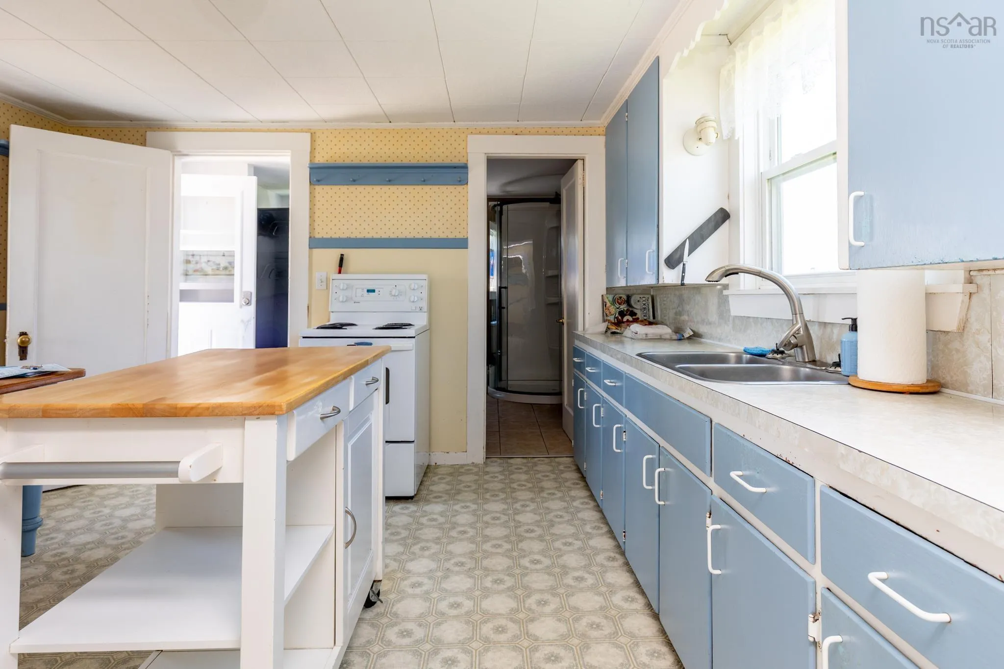 740 Pembroke Road, Pembroke, NS B5A 5H3, 4 Bedrooms Bedrooms, ,1 BathroomBathrooms,Residential,For Sale,Pembroke,202513609