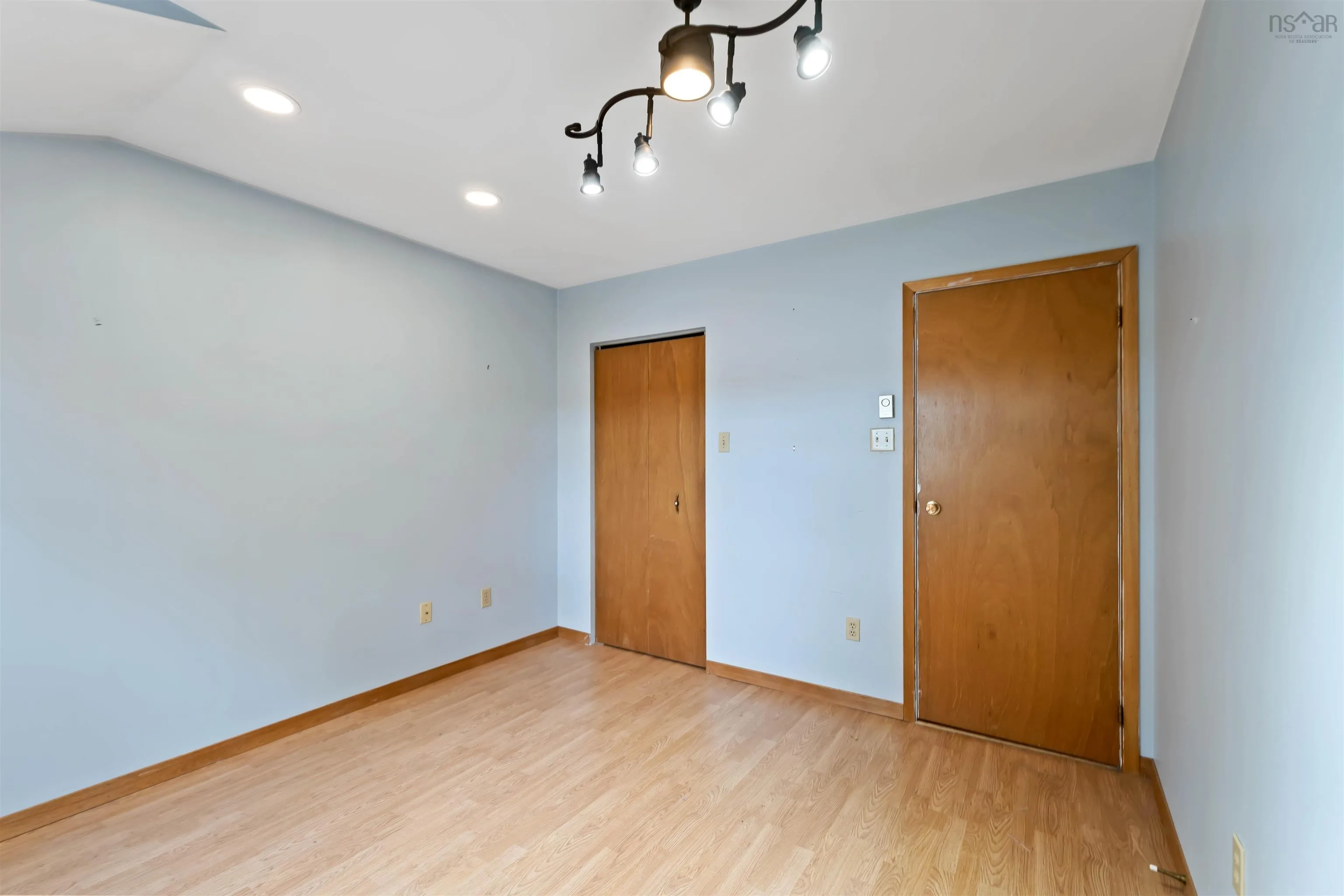 132 Highway 1, Dayton, NS B5A 5A1, 4 Bedrooms Bedrooms, ,2 BathroomsBathrooms,Residential,For Sale,Highway 1,202502556