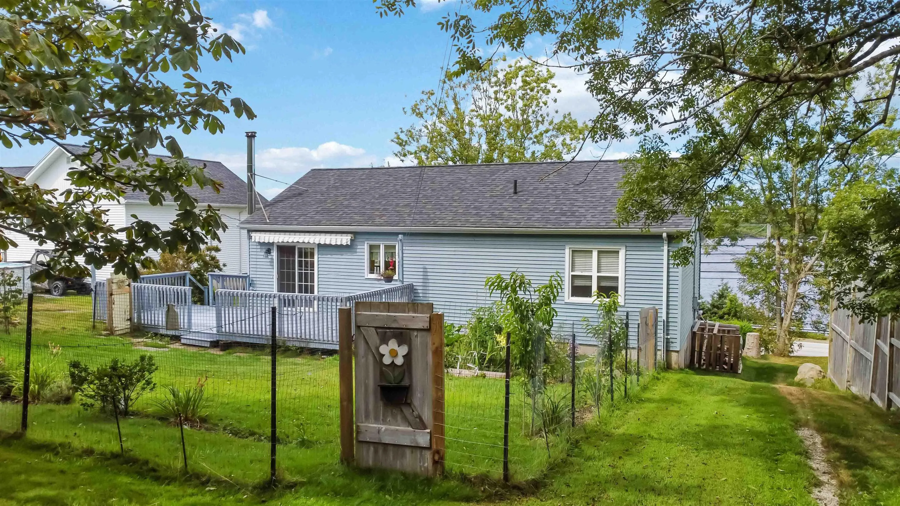 132 Highway 1, Dayton, NS B5A 5A1, 4 Bedrooms Bedrooms, ,2 BathroomsBathrooms,Residential,For Sale,Highway 1,202502556