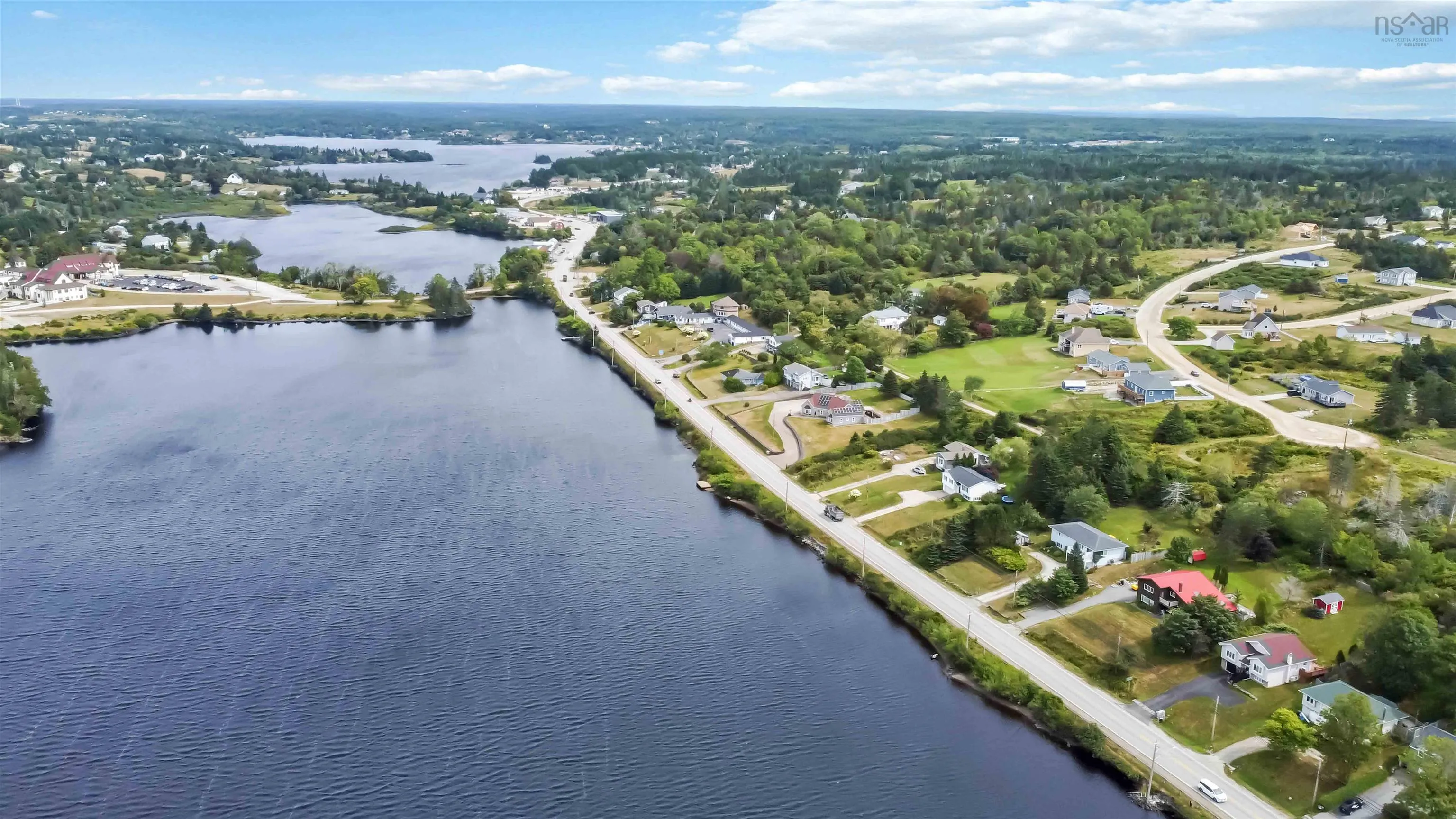 132 Highway 1, Dayton, NS B5A 5A1, 4 Bedrooms Bedrooms, ,2 BathroomsBathrooms,Residential,For Sale,Highway 1,202502556