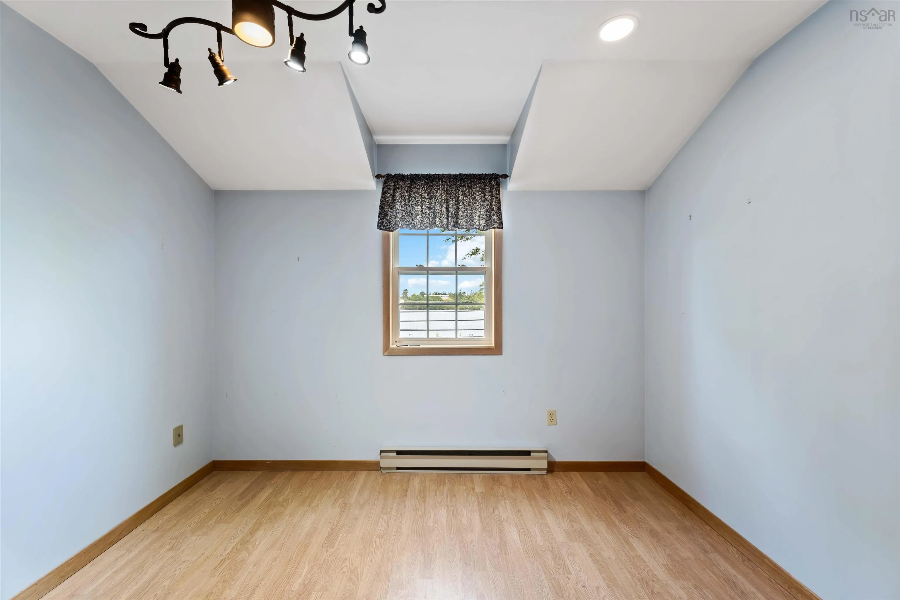 132 Highway 1, Dayton, NS B5A 5A1, 4 Bedrooms Bedrooms, ,2 BathroomsBathrooms,Residential,For Sale,Highway 1,202502556