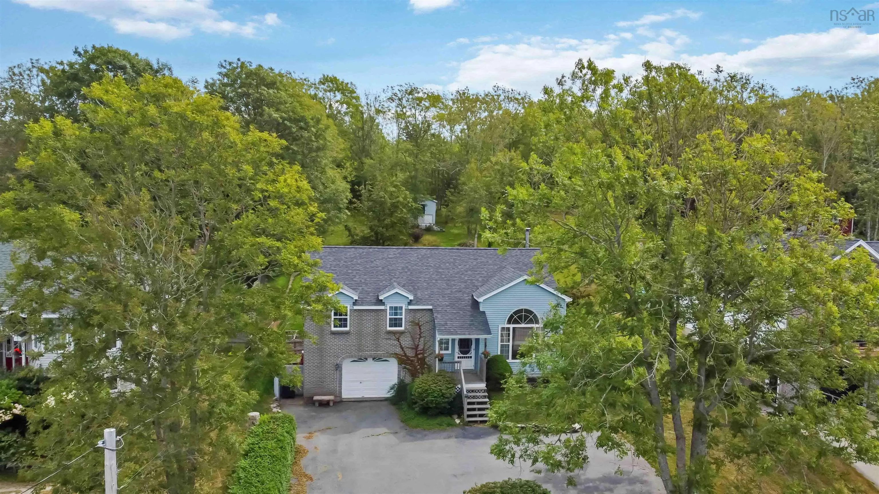132 Highway 1, Dayton, NS B5A 5A1, 4 Bedrooms Bedrooms, ,2 BathroomsBathrooms,Residential,For Sale,Highway 1,202502556