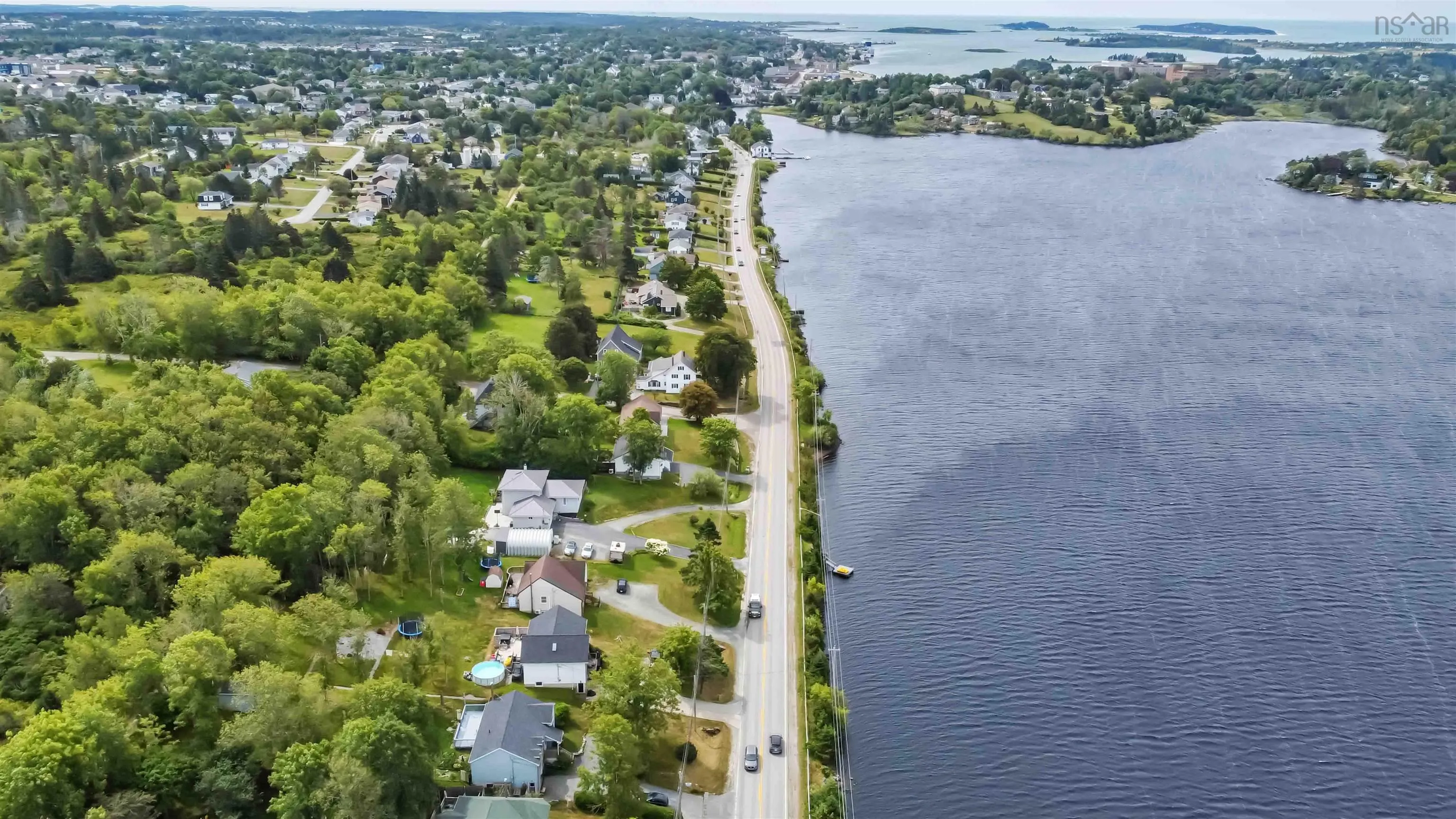 132 Highway 1, Dayton, NS B5A 5A1, 4 Bedrooms Bedrooms, ,2 BathroomsBathrooms,Residential,For Sale,Highway 1,202502556