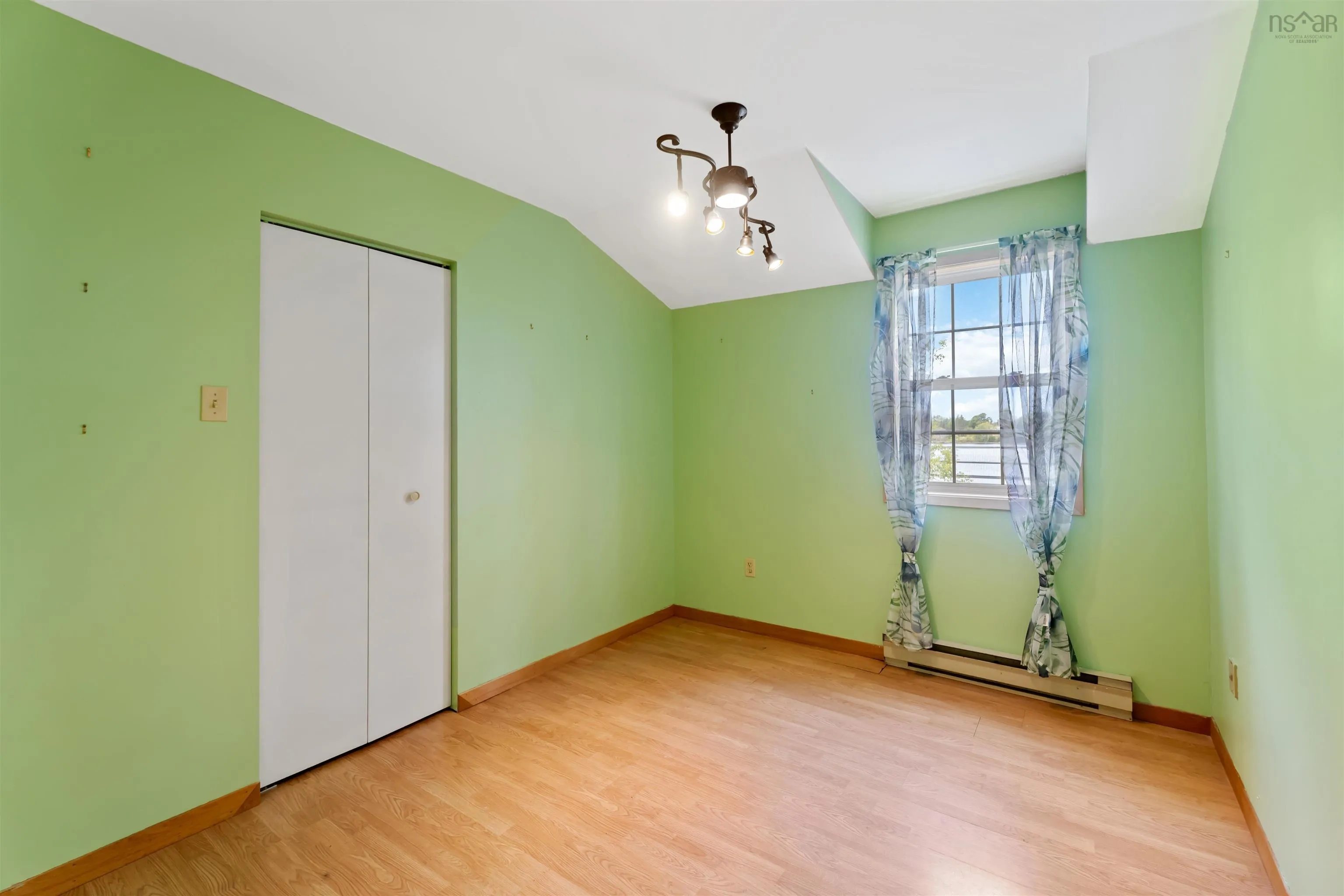 132 Highway 1, Dayton, NS B5A 5A1, 4 Bedrooms Bedrooms, ,2 BathroomsBathrooms,Residential,For Sale,Highway 1,202502556