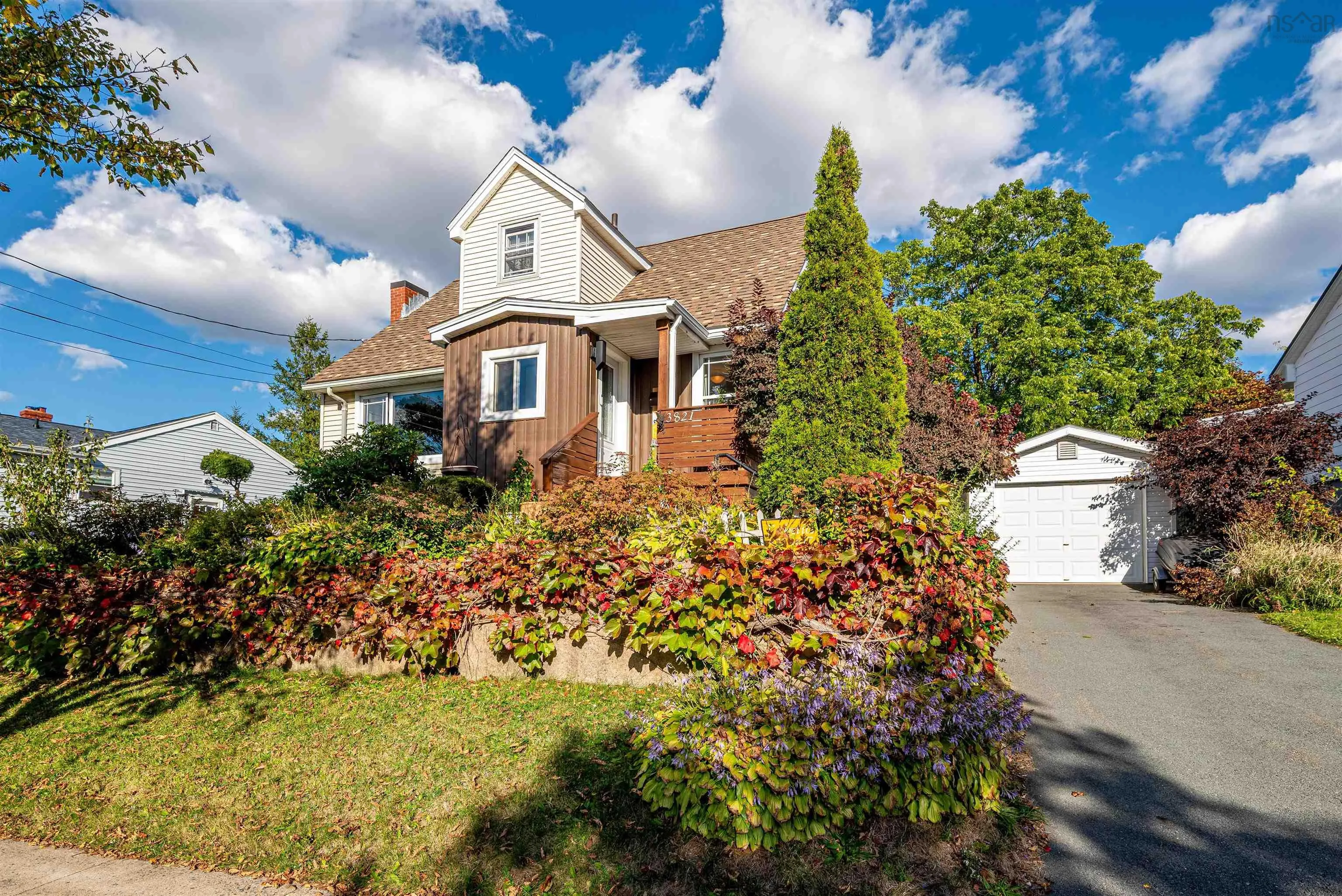 3821 Basinview Drive, Halifax, NS B3K 5A2, 4 Bedrooms Bedrooms, ,2 BathroomsBathrooms,Residential,For Sale,Basinview,202524806