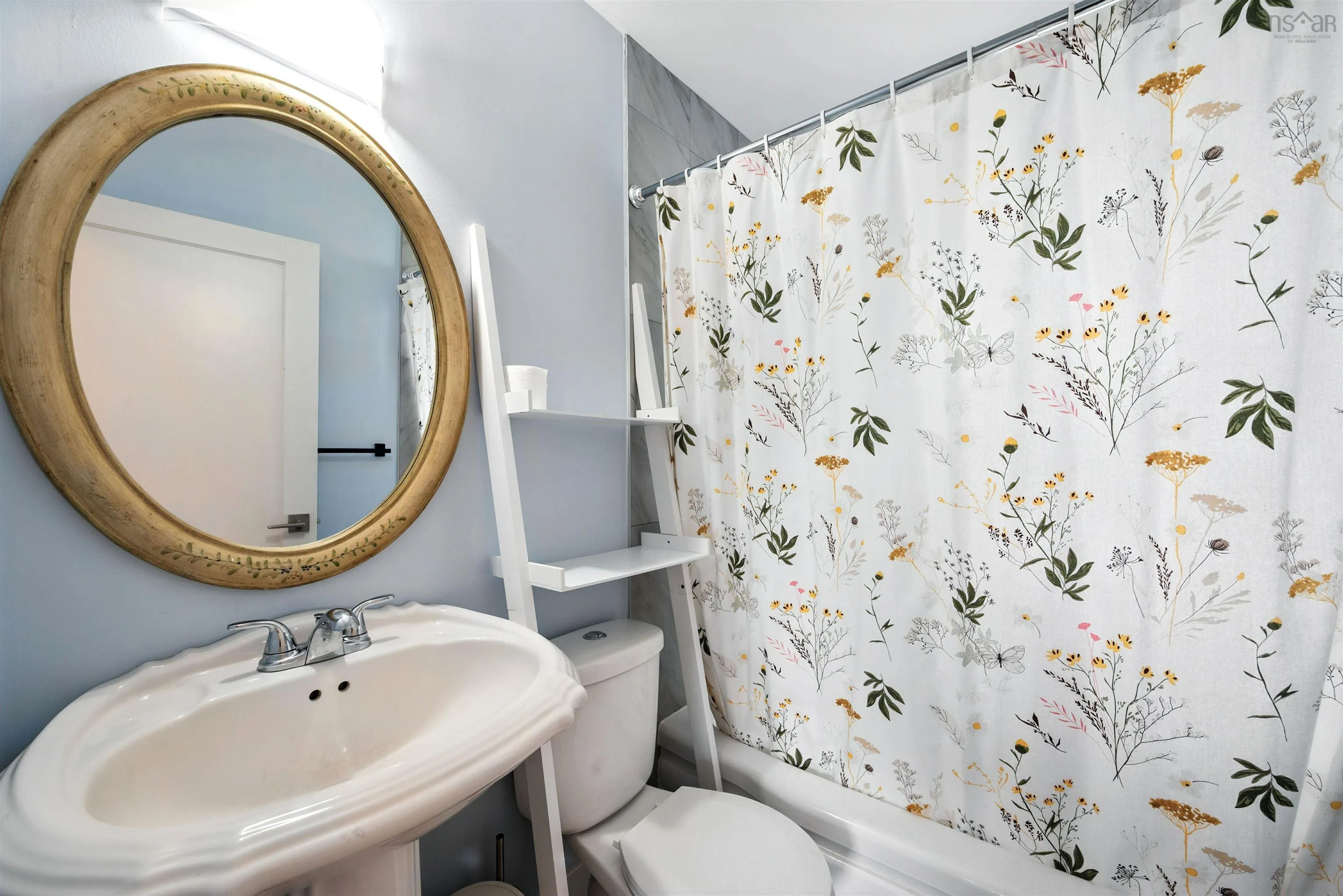 81 Adelaide Avenue, Fairview, NS B3N 2N9, 3 Bedrooms Bedrooms, ,Residential Income,For Sale,Adelaide,202522642