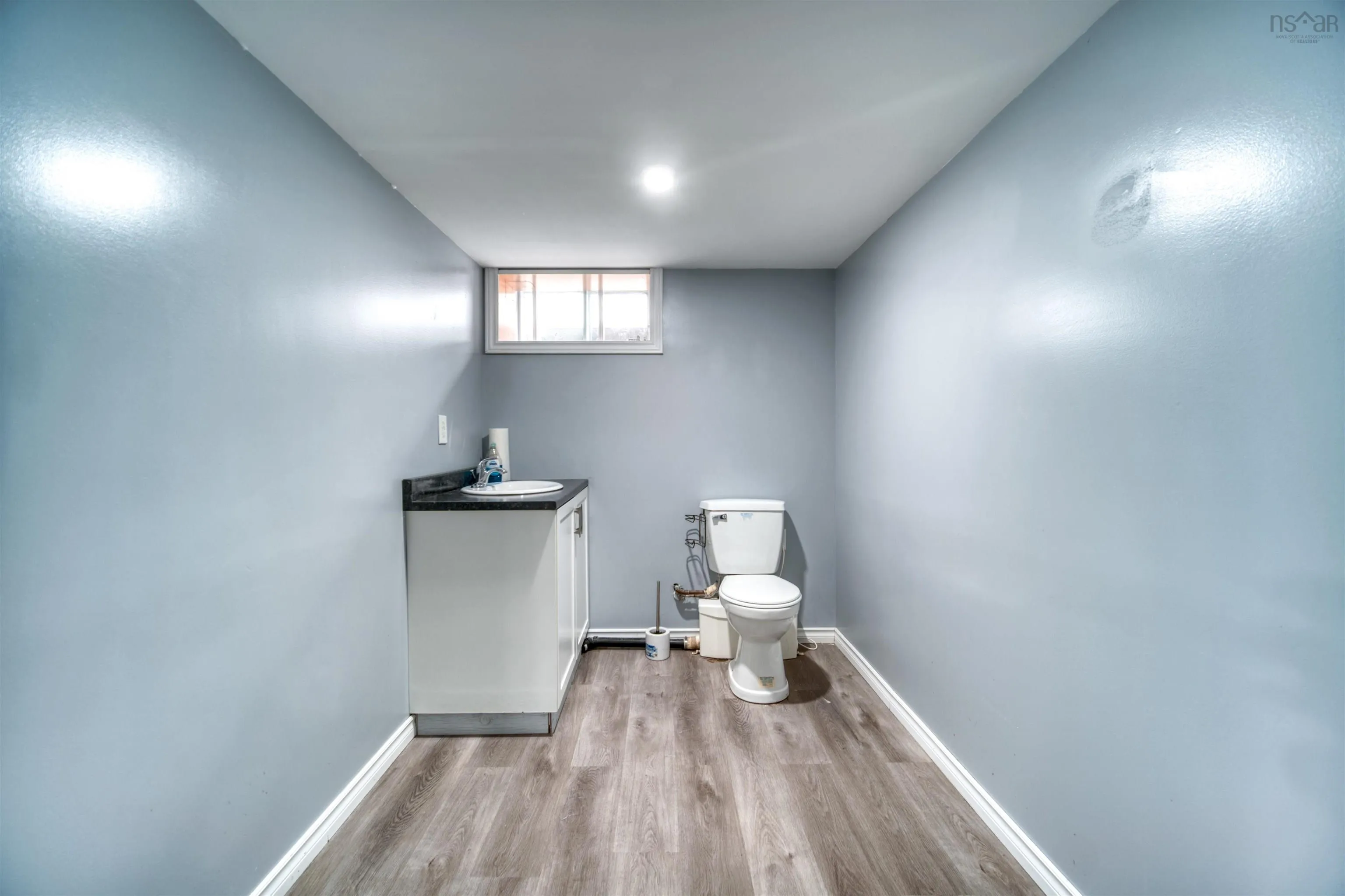 43 Beaver Bank Road, Lower Sackville Ns B4e 1g4, 3 Bedrooms Bedrooms, ,2 BathroomsBathrooms,Residential,For Sale,Beaver Bank,202507323