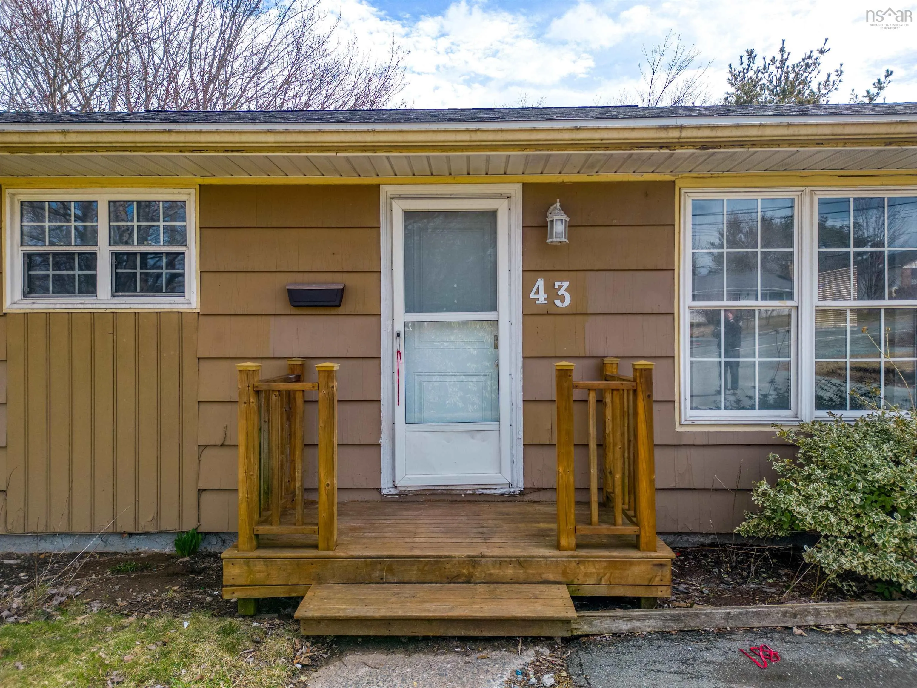 43 Beaver Bank Road, Lower Sackville Ns B4e 1g4, 3 Bedrooms Bedrooms, ,2 BathroomsBathrooms,Residential,For Sale,Beaver Bank,202507323