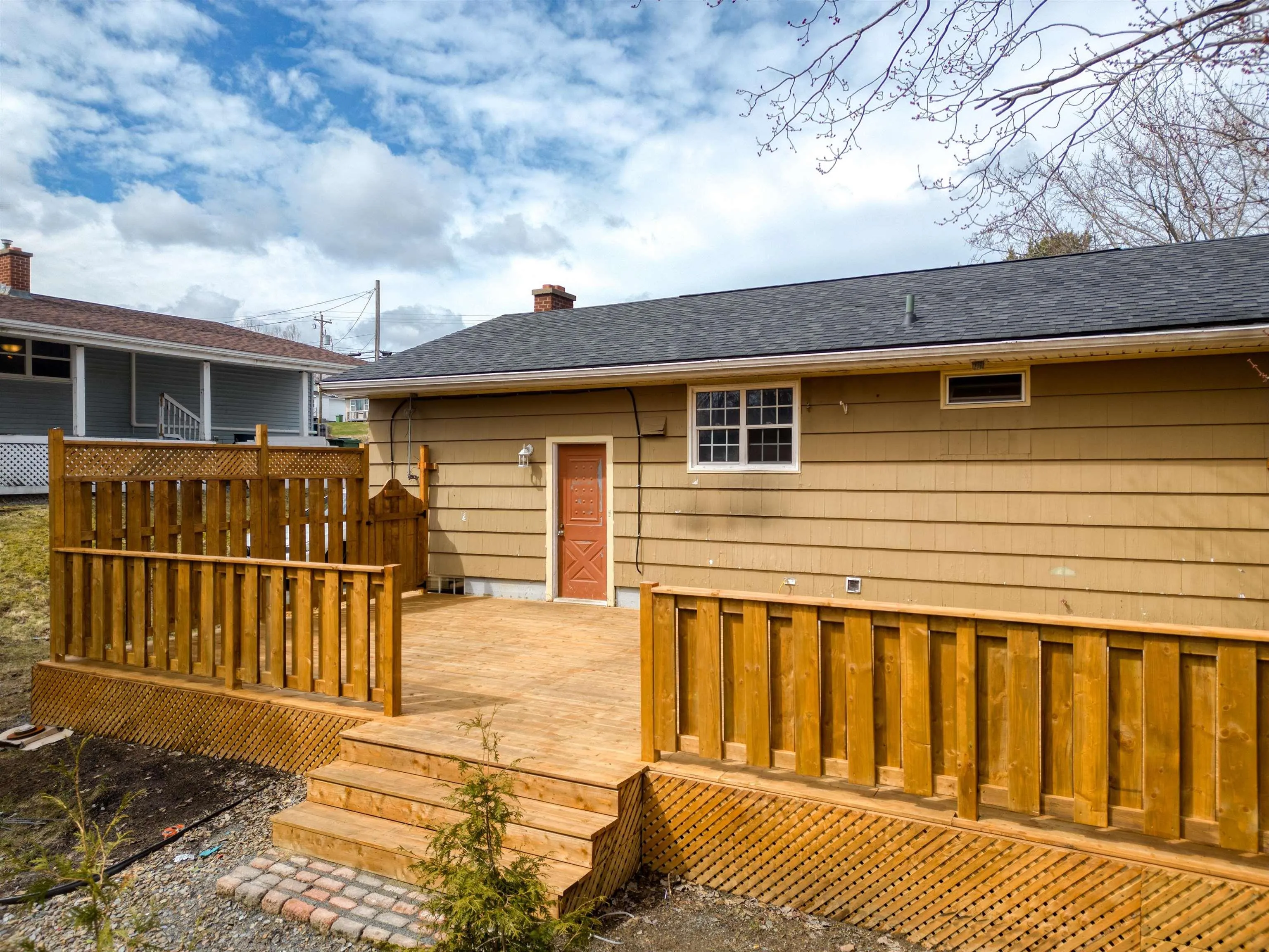43 Beaver Bank Road, Lower Sackville Ns B4e 1g4, 3 Bedrooms Bedrooms, ,2 BathroomsBathrooms,Residential,For Sale,Beaver Bank,202507323