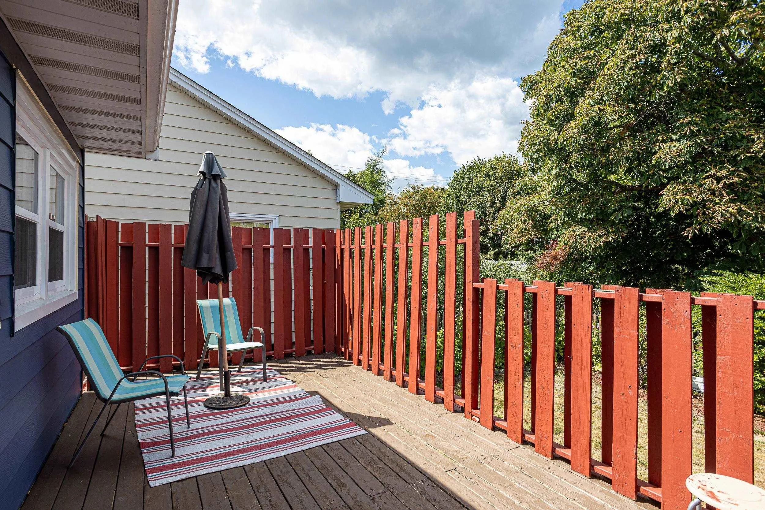 7041 Pearson Drive, Halifax, NS B3L 2K7, 2 Bedrooms Bedrooms, ,2 BathroomsBathrooms,Residential,For Sale,Pearson,202521408