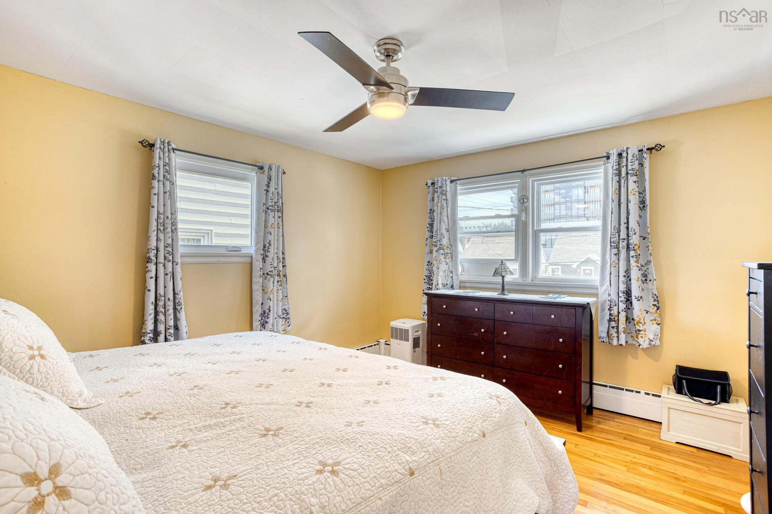 7041 Pearson Drive, Halifax, NS B3L 2K7, 2 Bedrooms Bedrooms, ,2 BathroomsBathrooms,Residential,For Sale,Pearson,202521408
