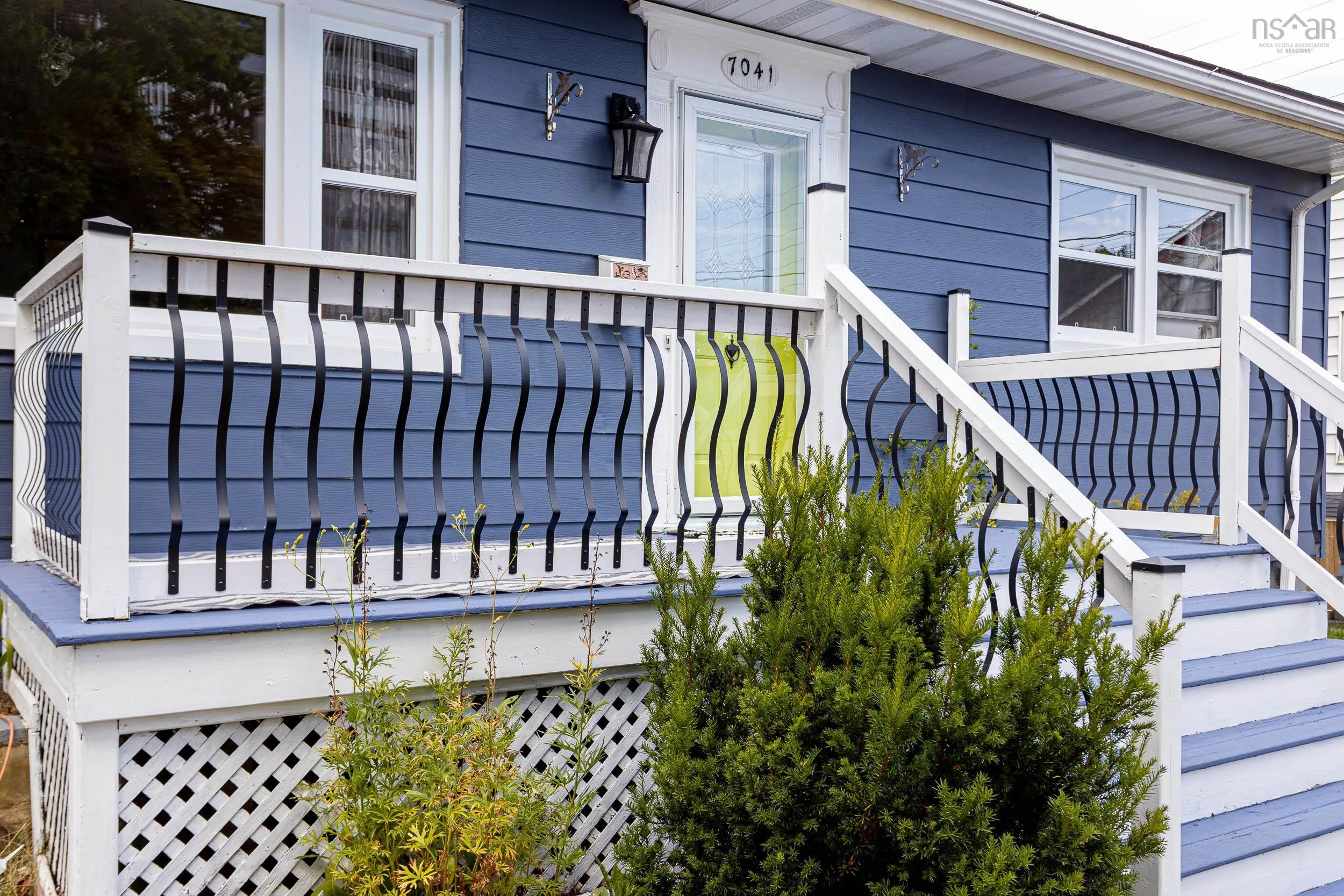 7041 Pearson Drive, Halifax, NS B3L 2K7, 2 Bedrooms Bedrooms, ,2 BathroomsBathrooms,Residential,For Sale,Pearson,202521408