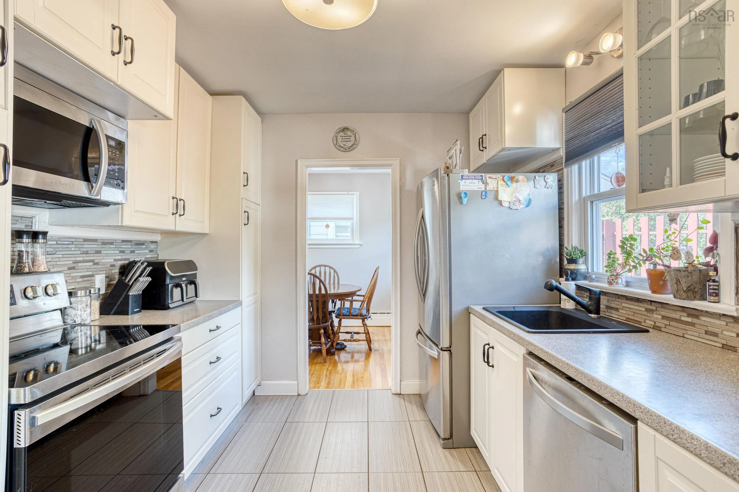 7041 Pearson Drive, Halifax, NS B3L 2K7, 2 Bedrooms Bedrooms, ,2 BathroomsBathrooms,Residential,For Sale,Pearson,202521408