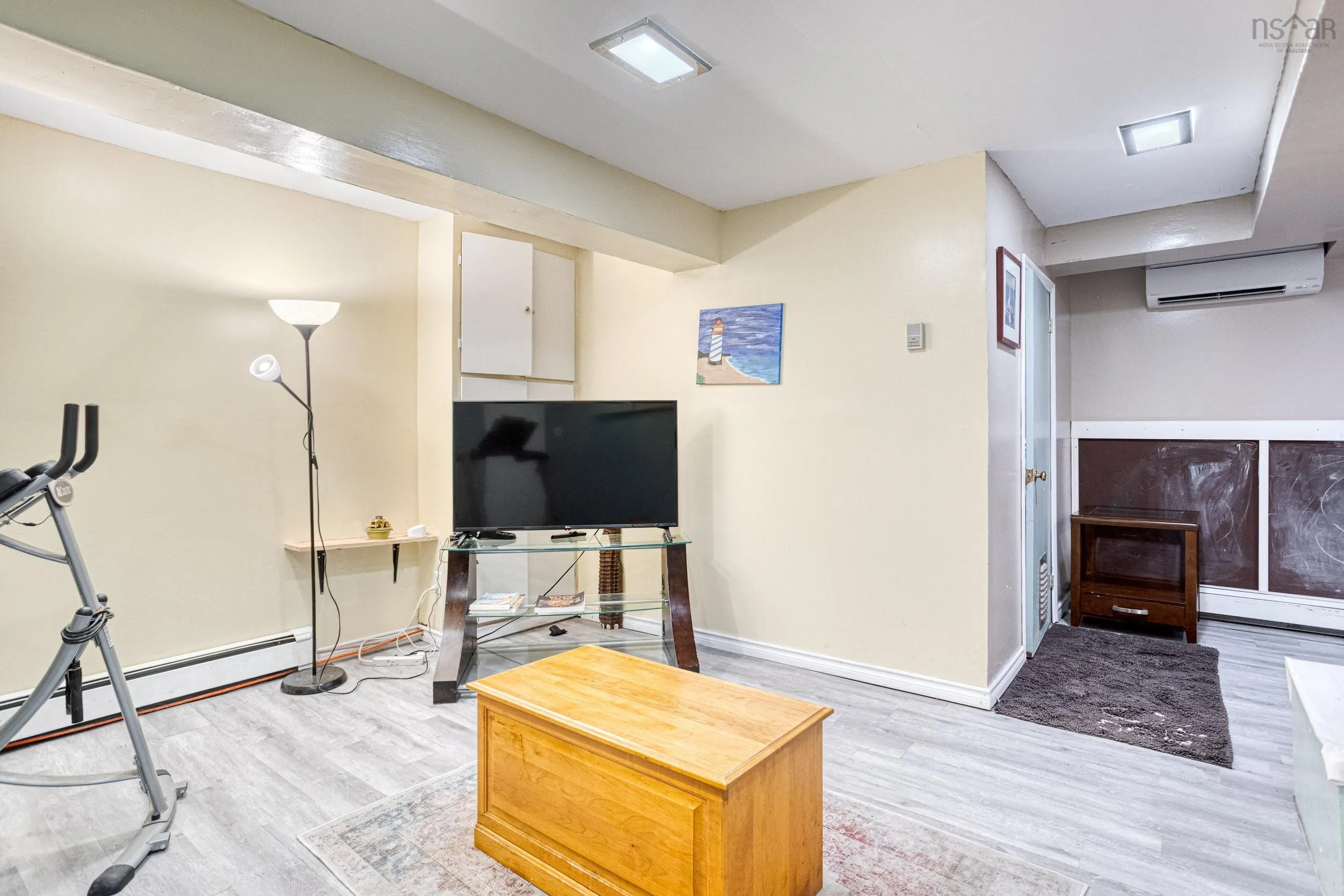 7041 Pearson Drive, Halifax, NS B3L 2K7, 2 Bedrooms Bedrooms, ,2 BathroomsBathrooms,Residential,For Sale,Pearson,202521408