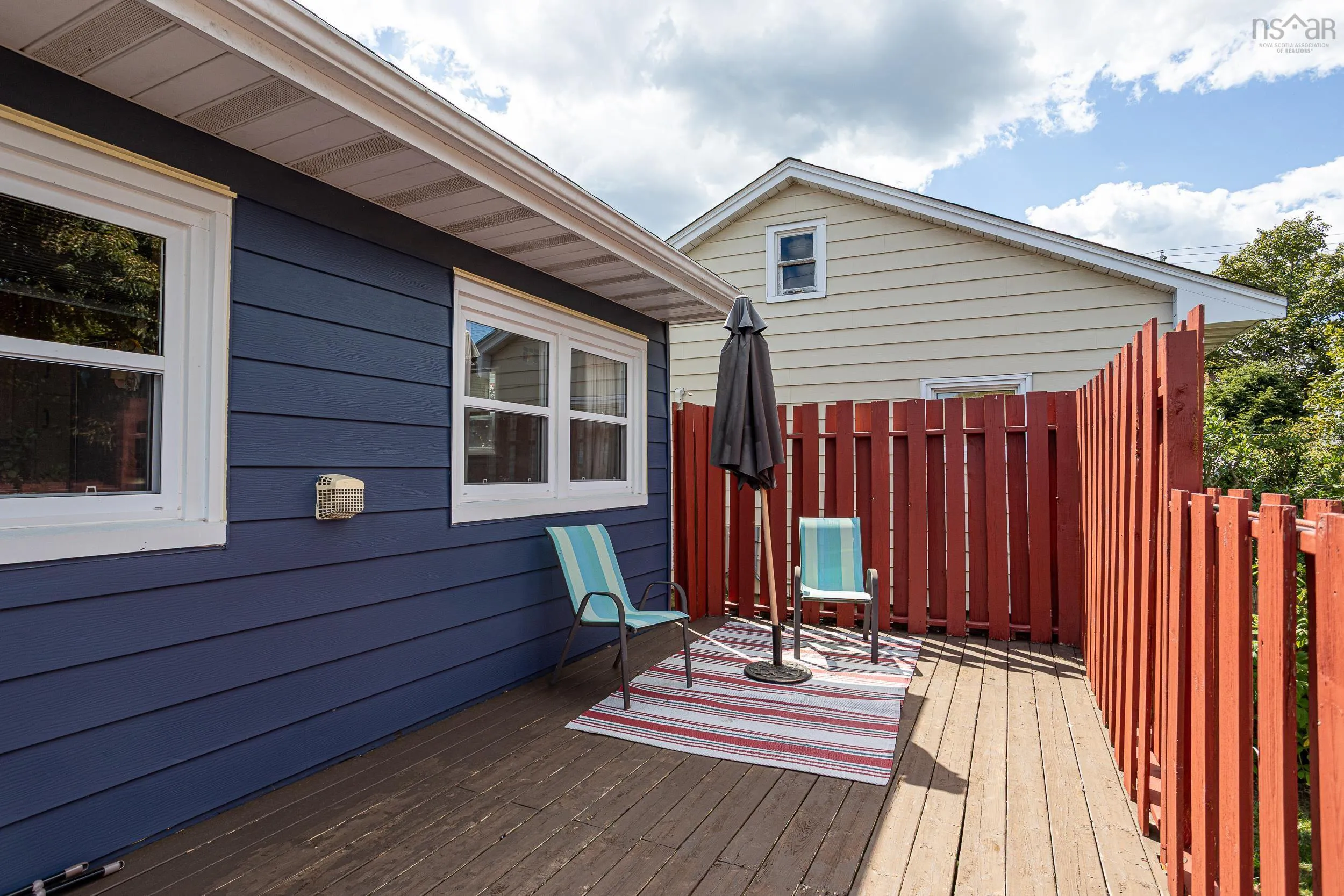 7041 Pearson Drive, Halifax, NS B3L 2K7, 2 Bedrooms Bedrooms, ,2 BathroomsBathrooms,Residential,For Sale,Pearson,202521408