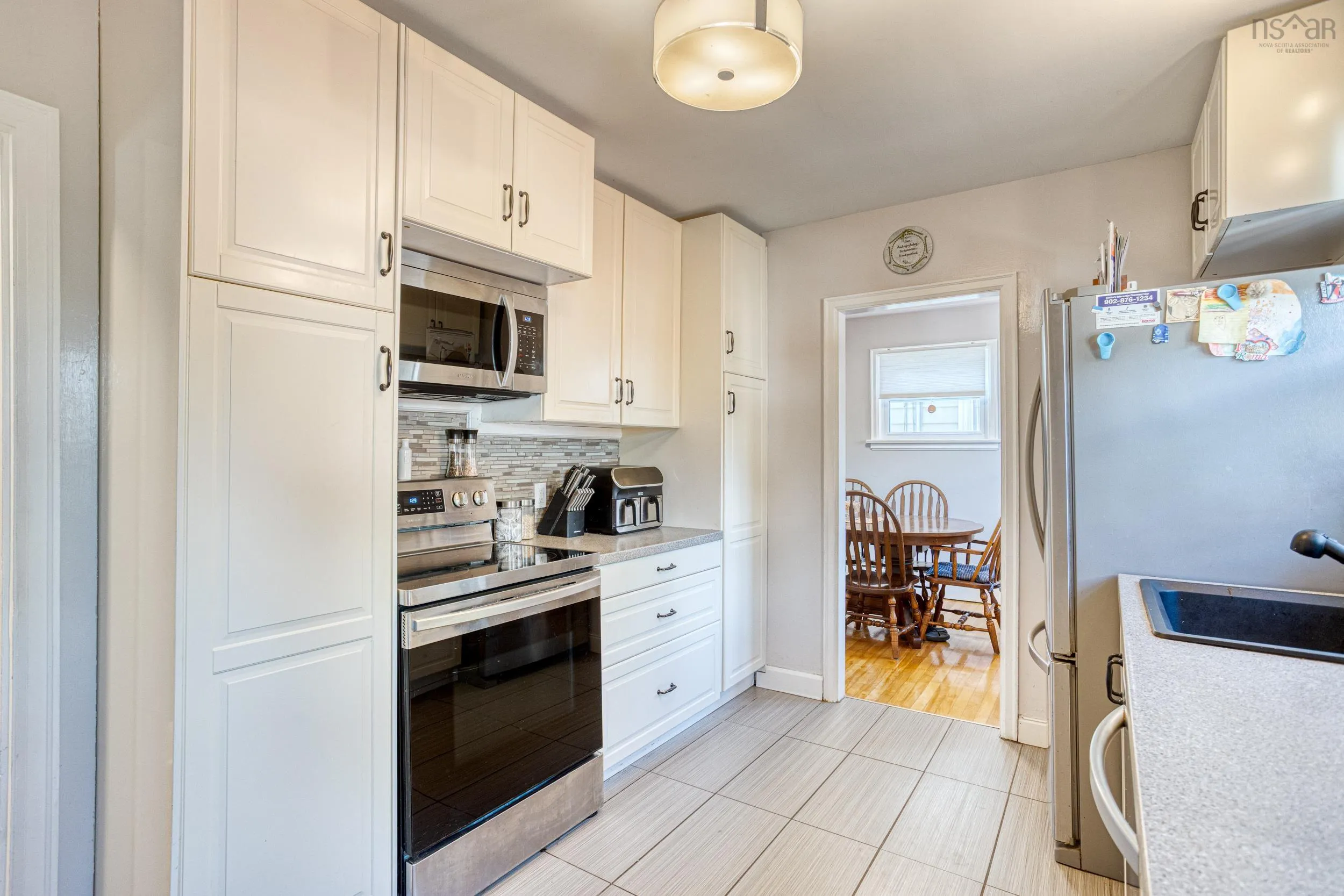7041 Pearson Drive, Halifax, NS B3L 2K7, 2 Bedrooms Bedrooms, ,2 BathroomsBathrooms,Residential,For Sale,Pearson,202521408