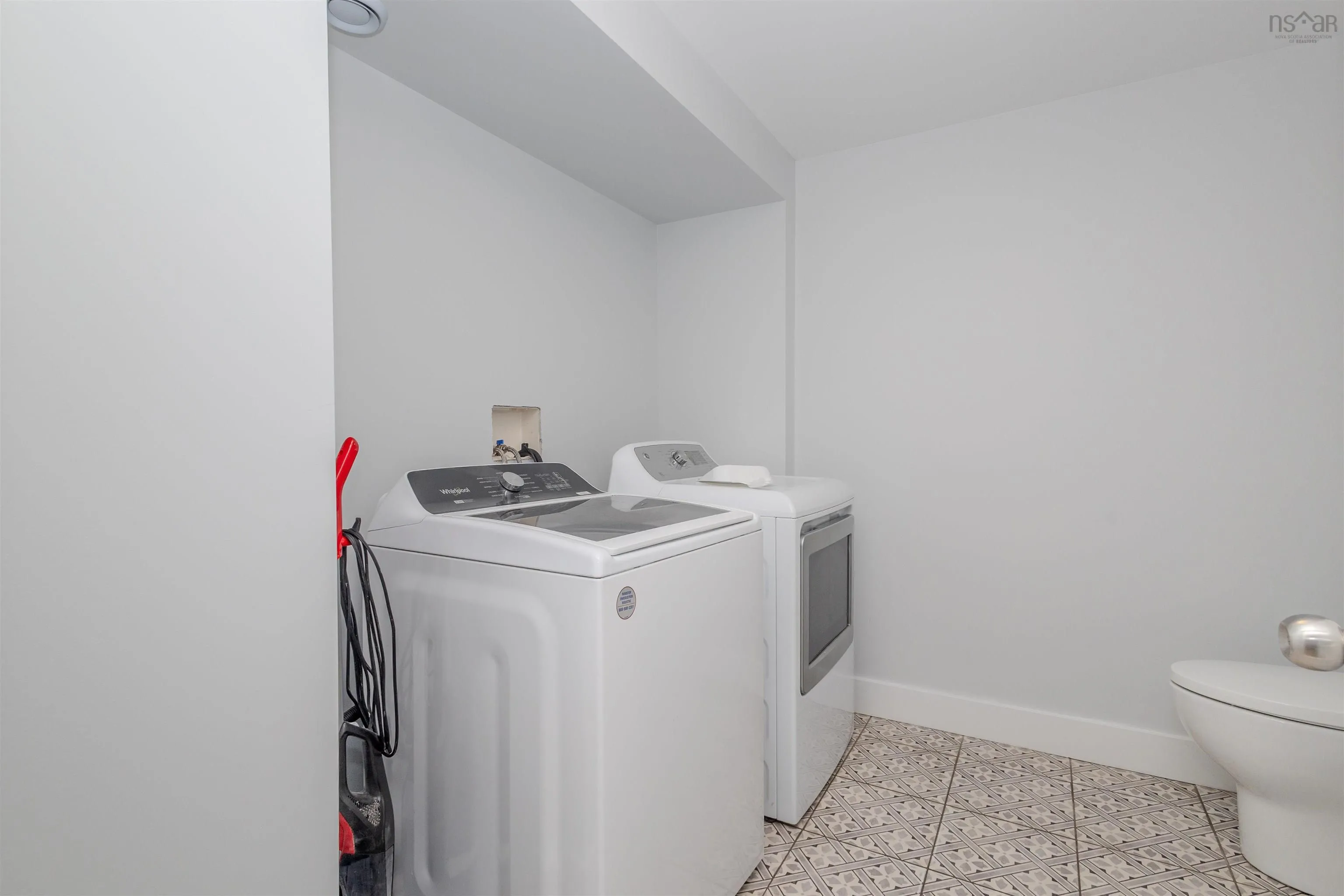 33 Amelia Street, Sydney, NS B1P 6C3, 3 Bedrooms Bedrooms, ,2 BathroomsBathrooms,Residential,For Sale,Amelia,202510196